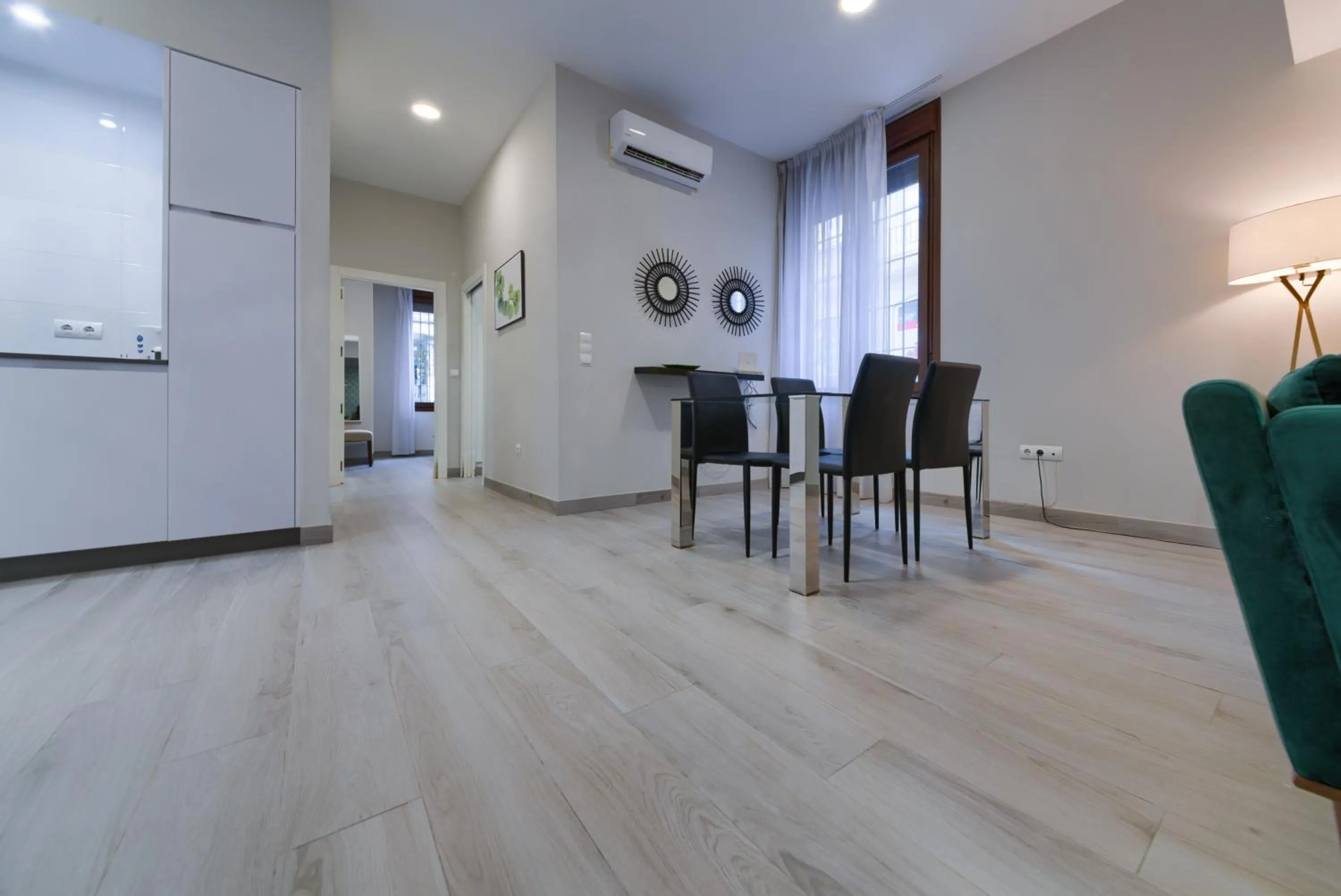 Dining area in Holidays2Malaga Suites