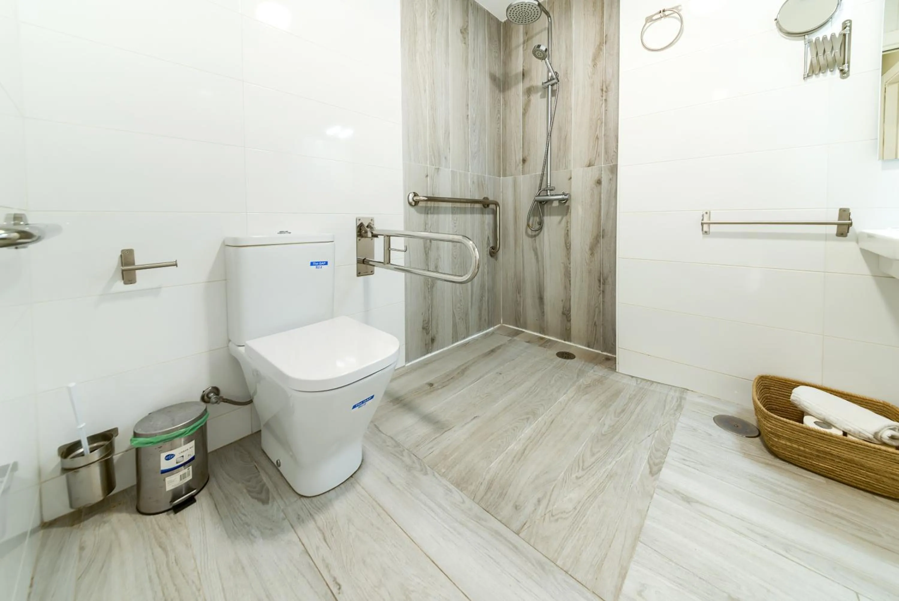 Shower in Holidays2Malaga Suites