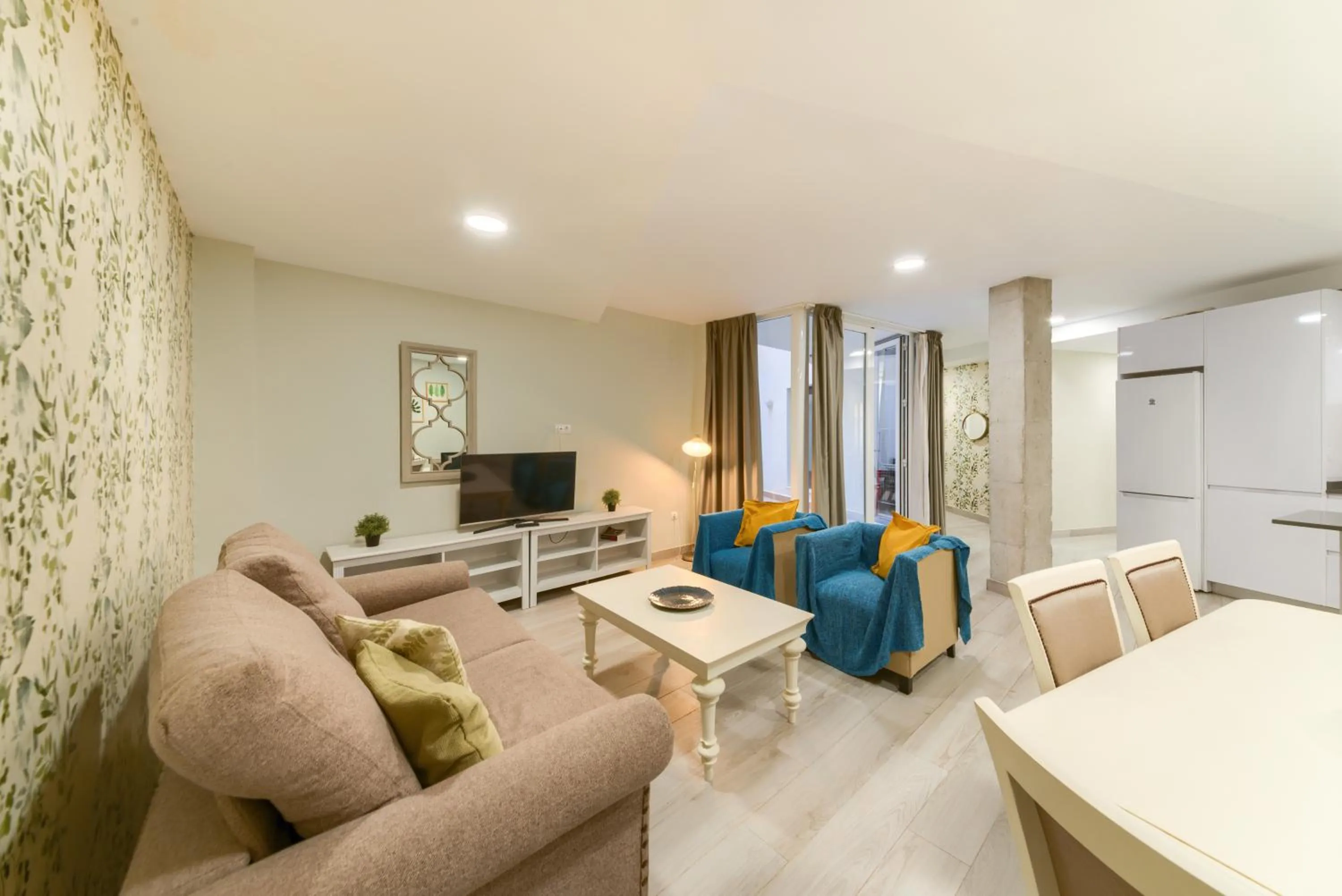 TV and multimedia in Holidays2Malaga Suites