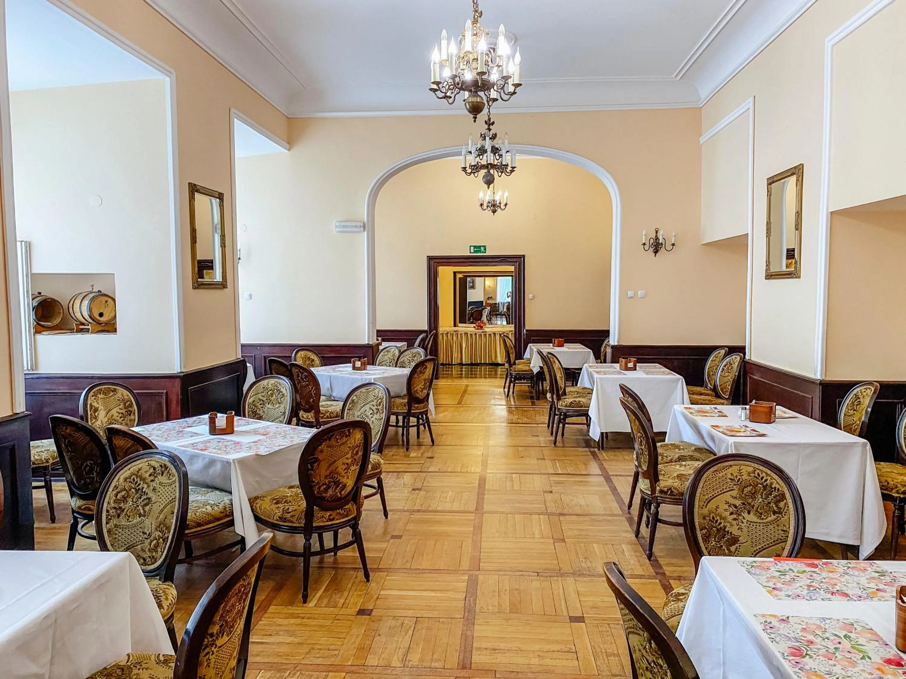 Restaurant/places to eat in Hotel Zamek Królewski w Rydzynie