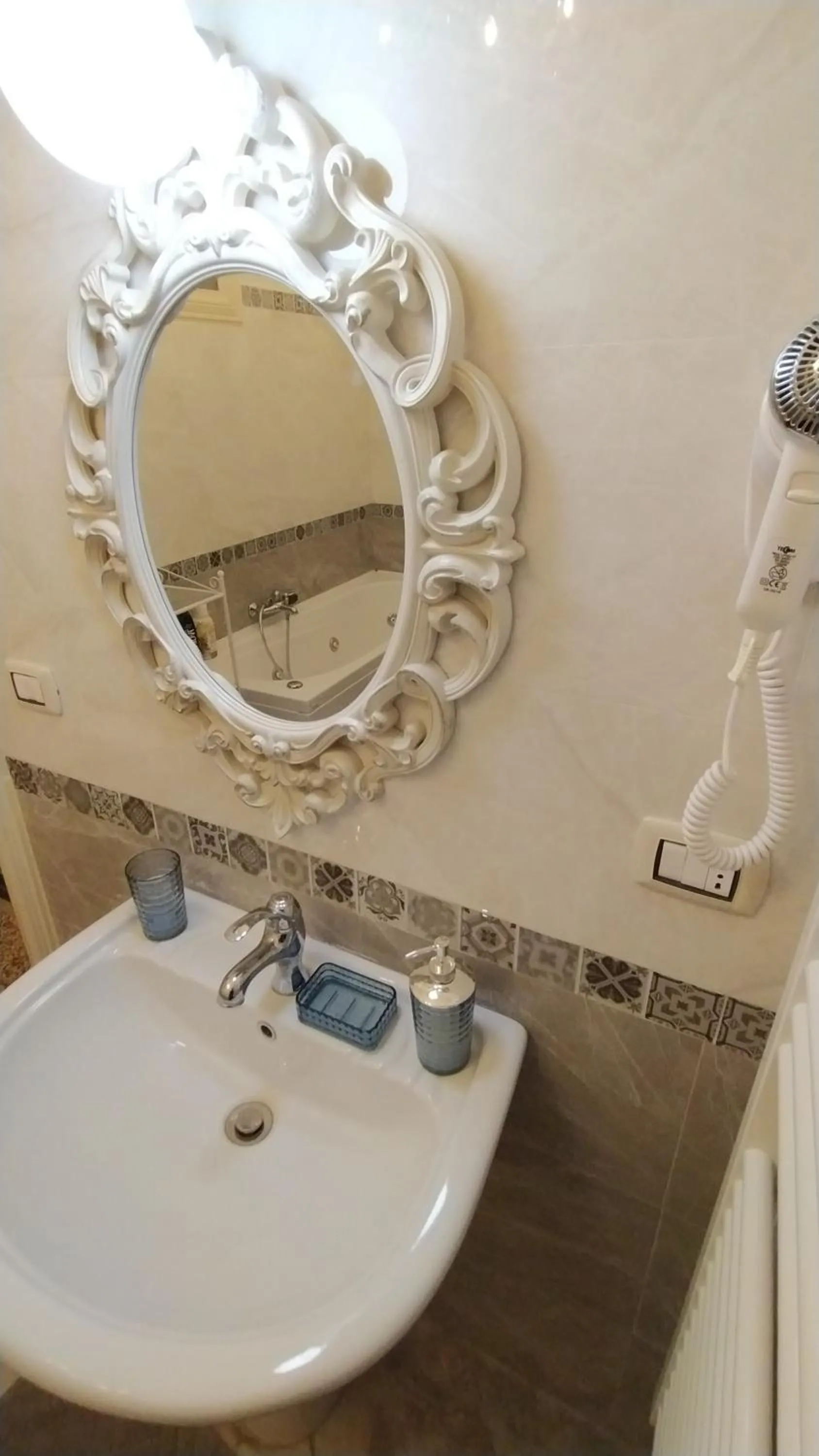 Bathroom in Palazzo Arcidiacono - luxury holidays