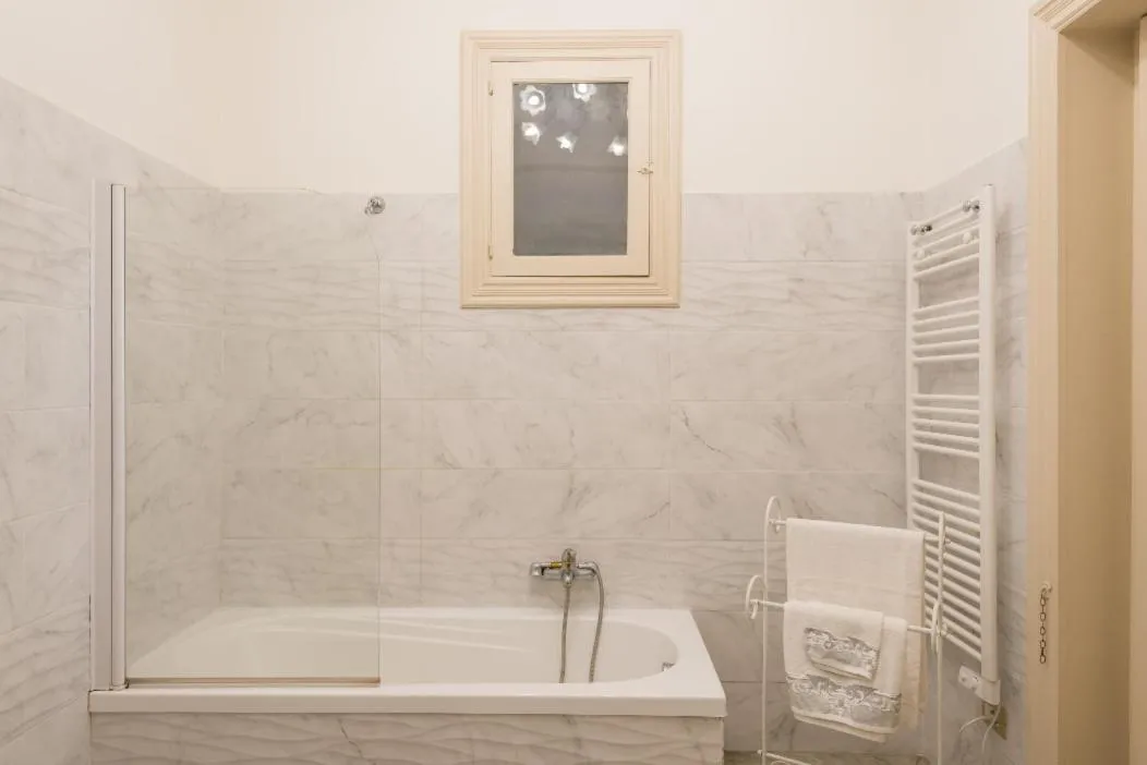 Bathroom in Palazzo Arcidiacono - luxury holidays