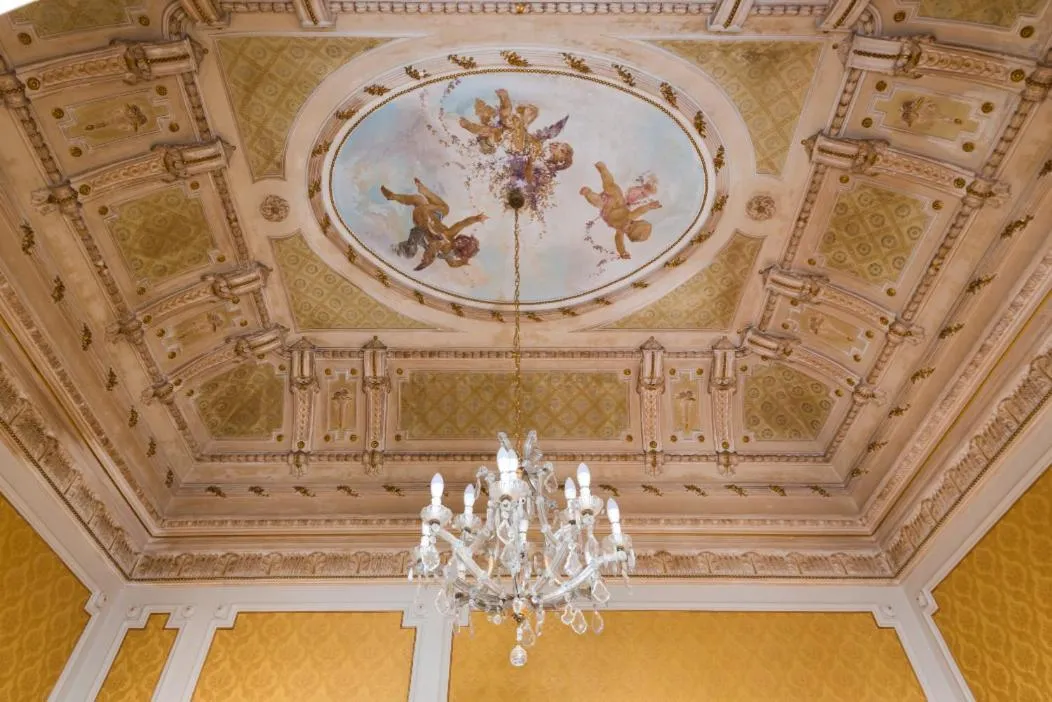 Communal lounge/ TV room in Palazzo Arcidiacono - luxury holidays