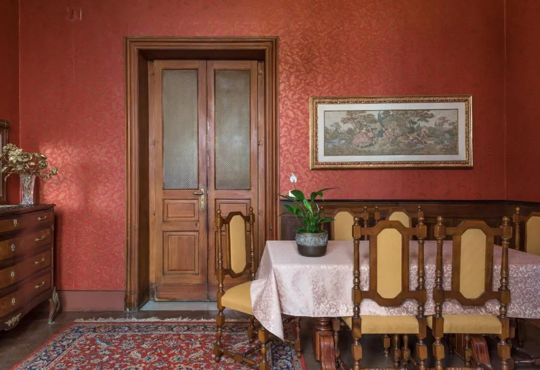 Dining area in Palazzo Arcidiacono - luxury holidays