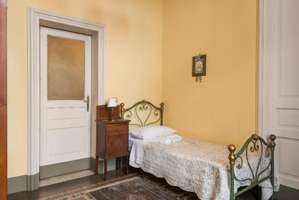 Bed in Palazzo Arcidiacono - luxury holidays