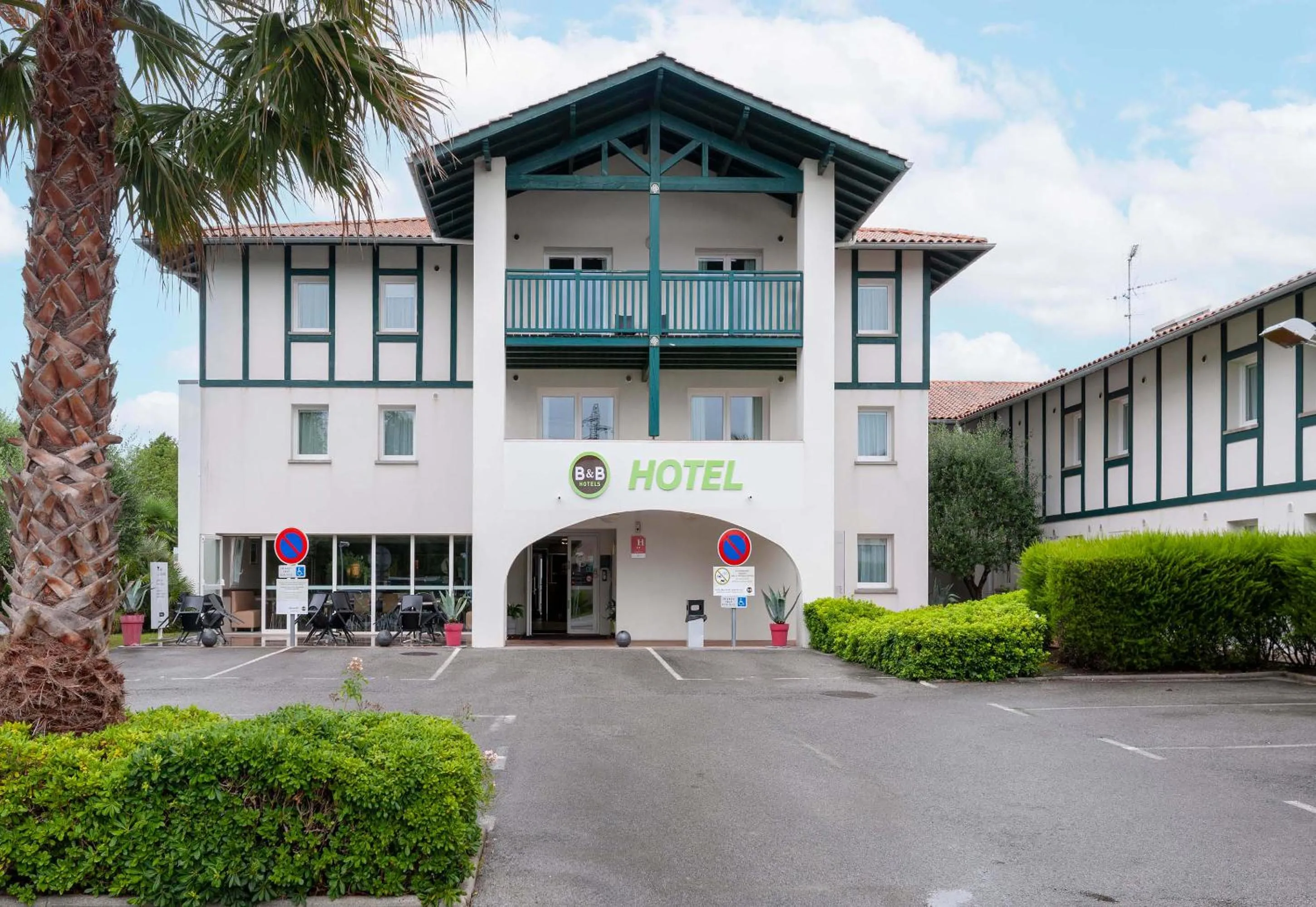 Property building in B&B HOTEL Saint Jean de Luz