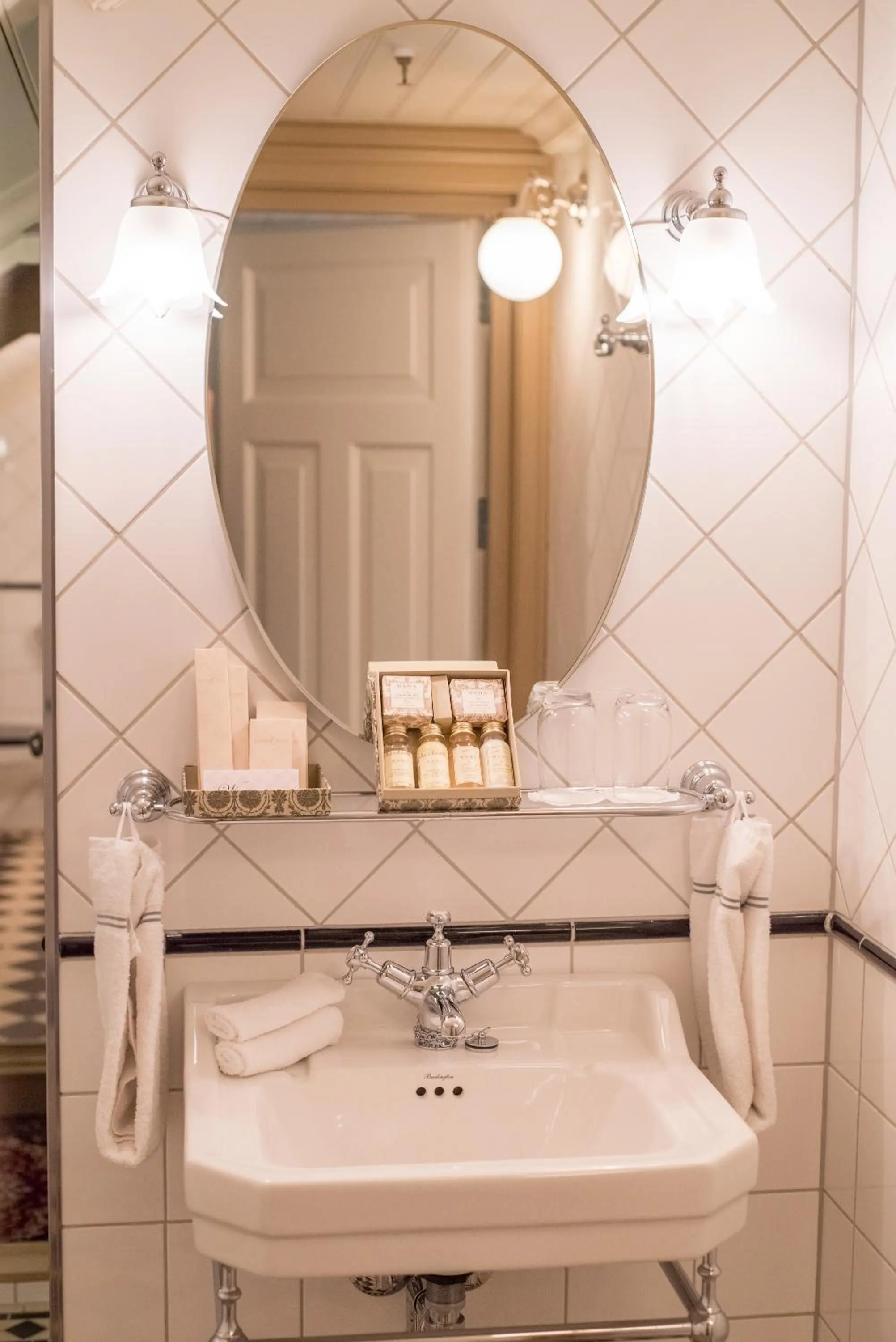 Bathroom in Dalen Hotel