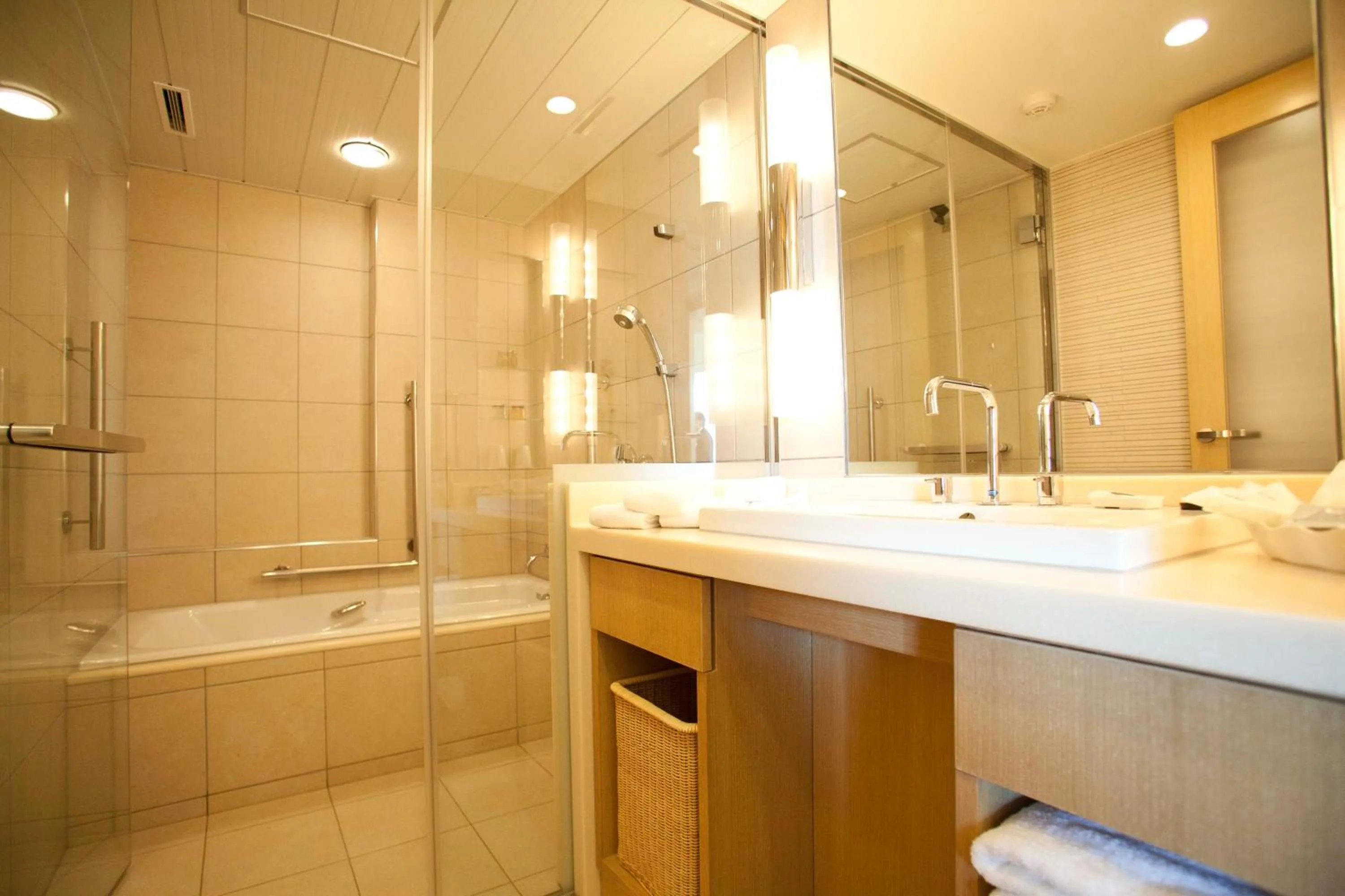 Bathroom in Hotel Grand Arc Hanzomon