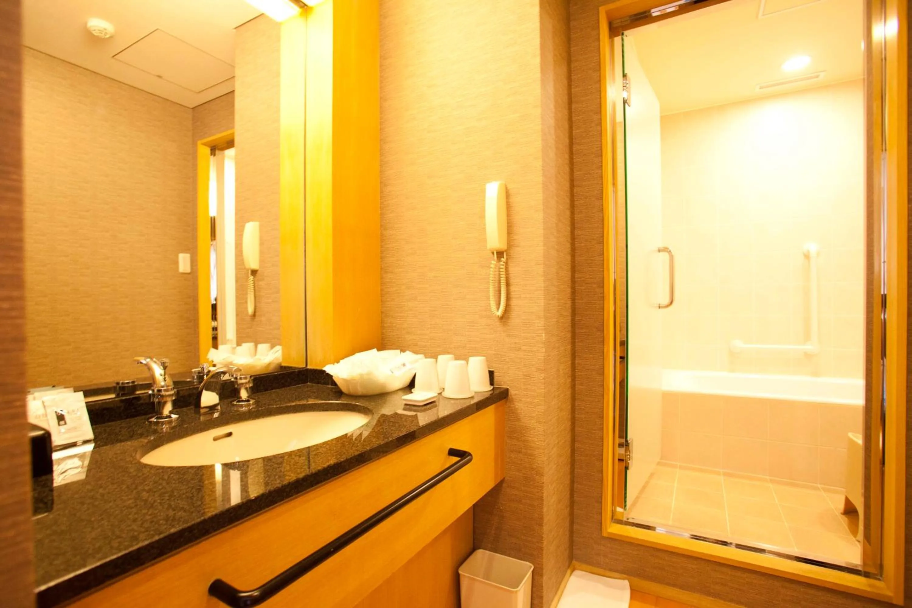 Bathroom in Hotel Grand Arc Hanzomon