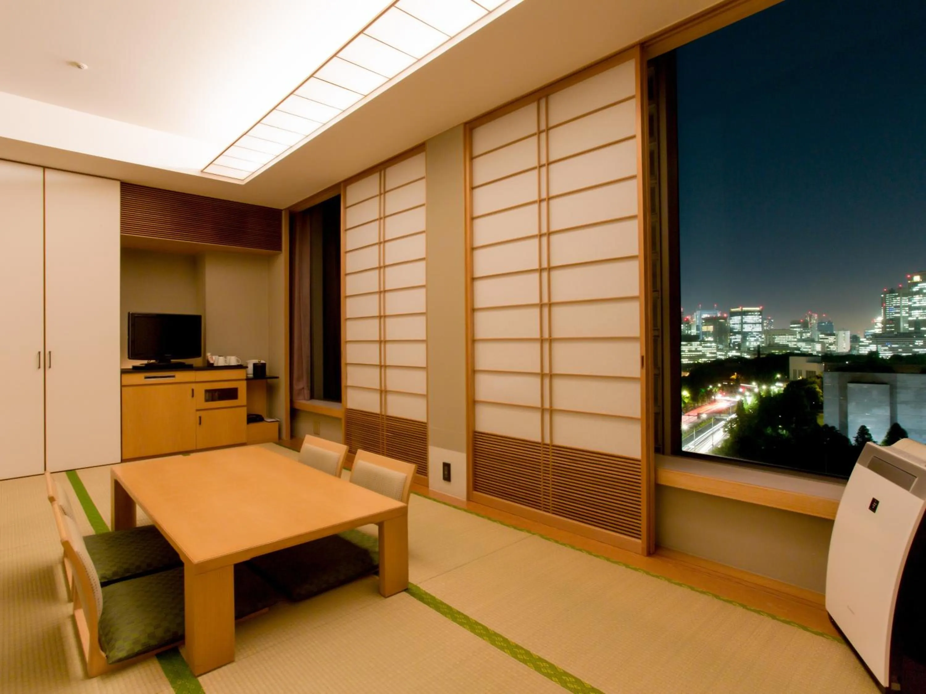 Photo of the whole room in Hotel Grand Arc Hanzomon