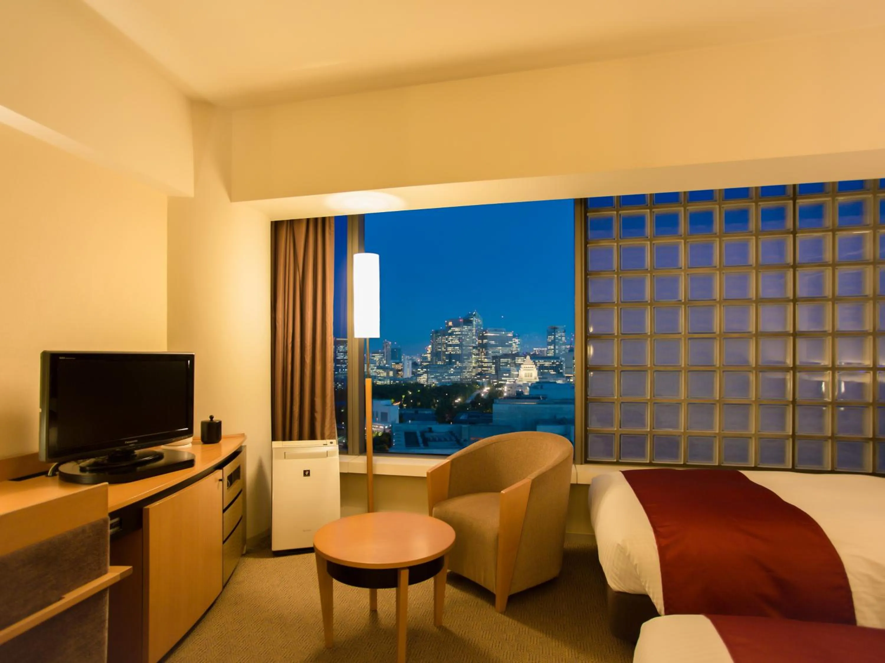 Photo of the whole room in Hotel Grand Arc Hanzomon