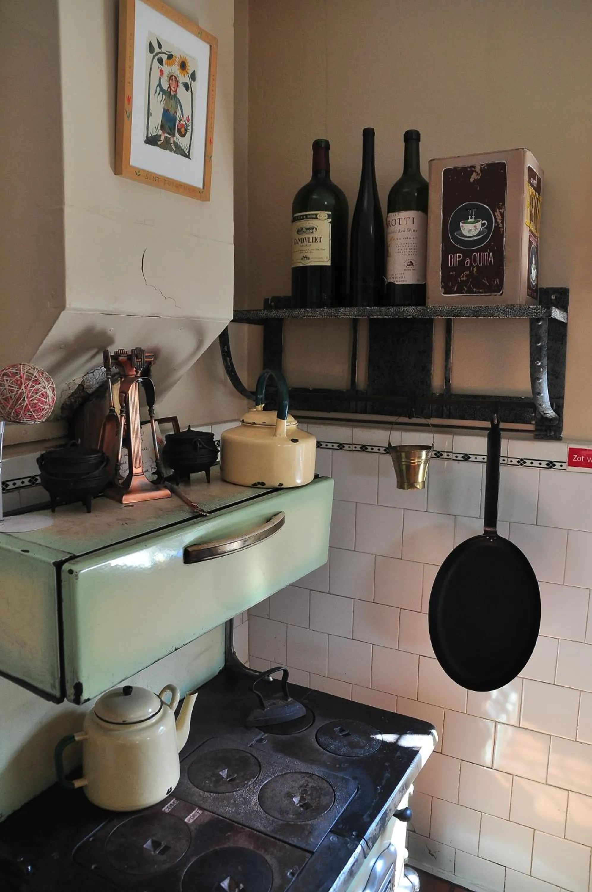 Kitchen or kitchenette in Agterplaas Guesthouse Pty Ltd