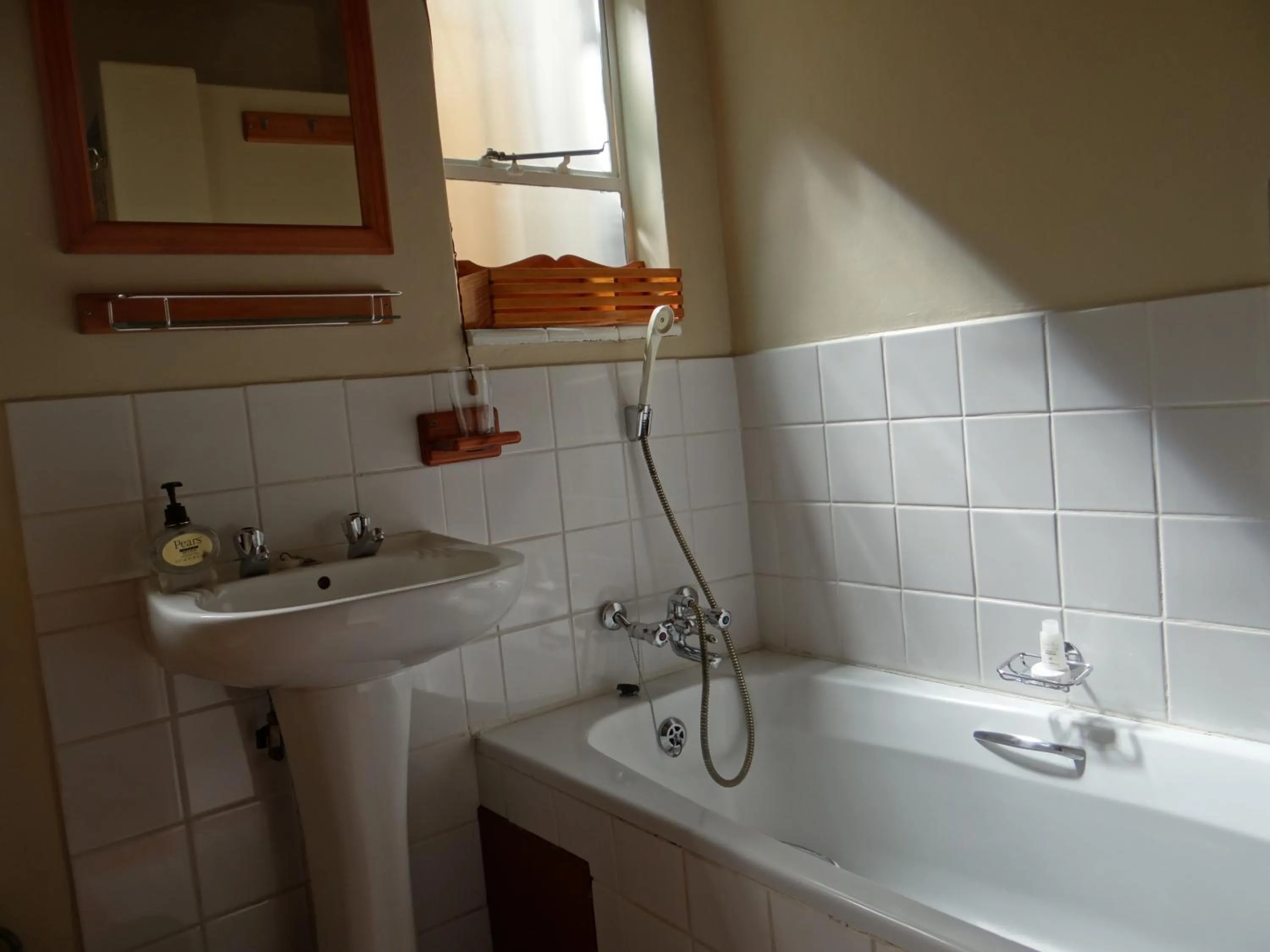 Bathroom in Agterplaas Guesthouse Pty Ltd