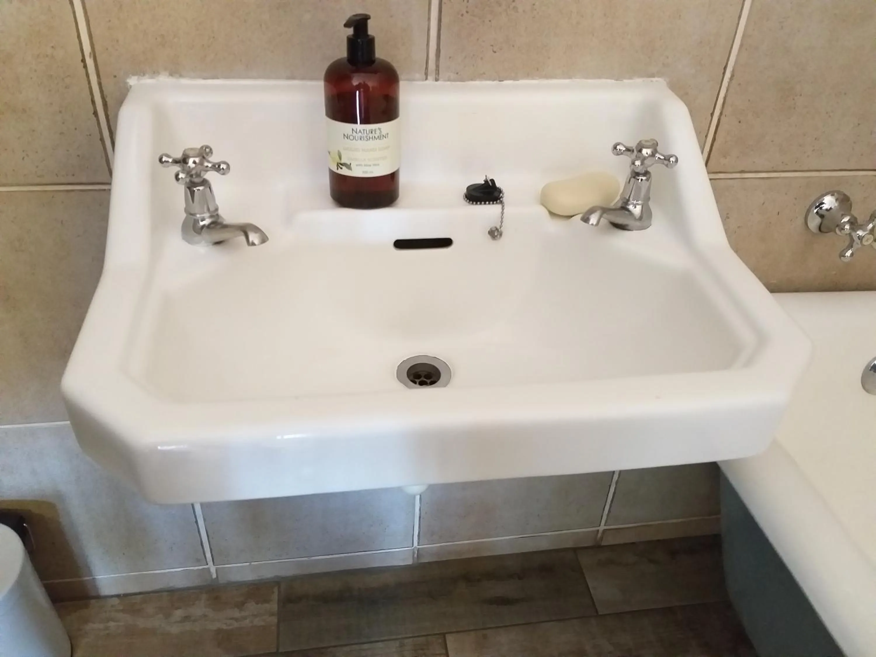 Bathroom in Agterplaas Guesthouse Pty Ltd