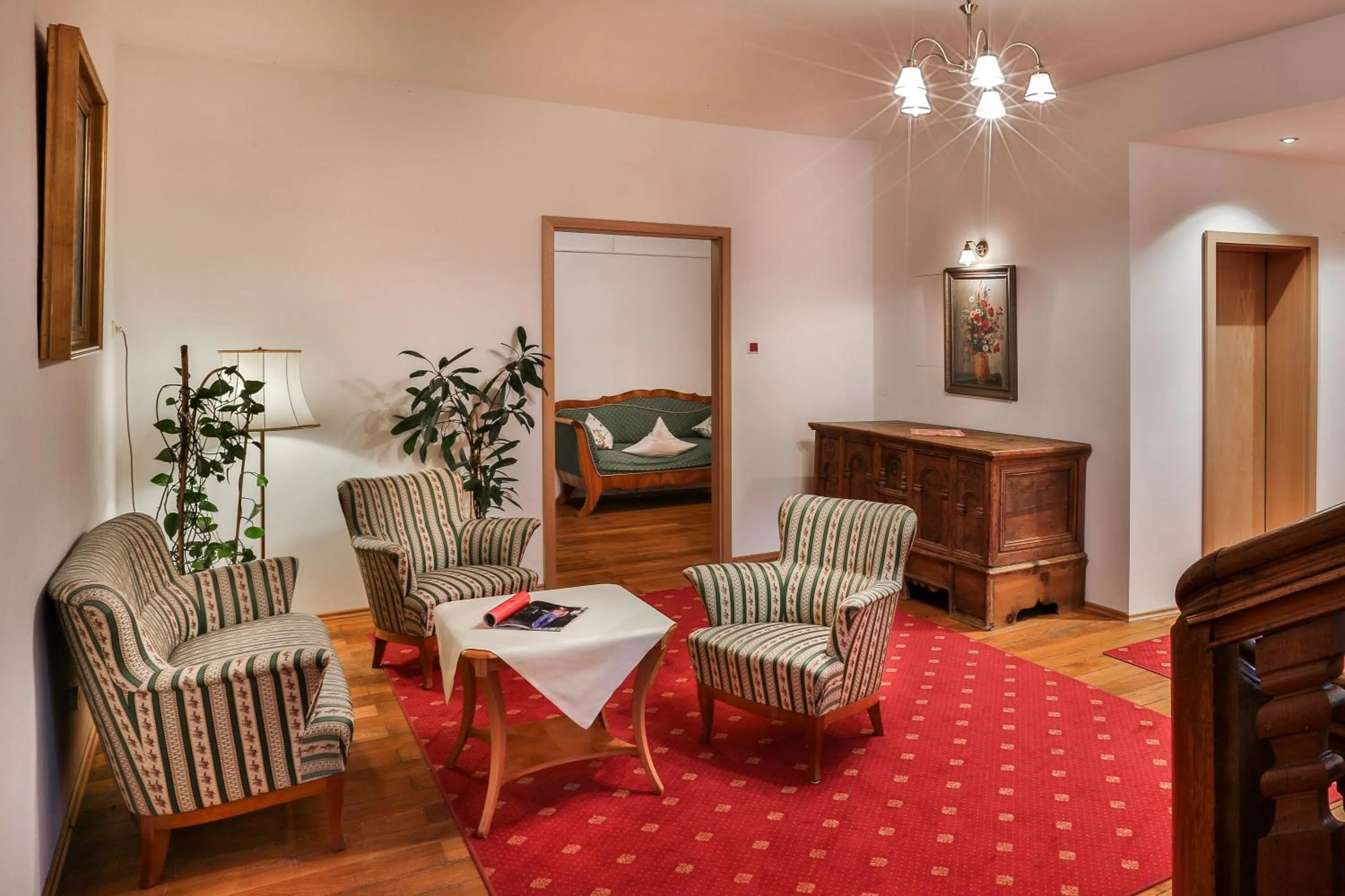 Communal lounge/ TV room in Hotel Schiffmeister