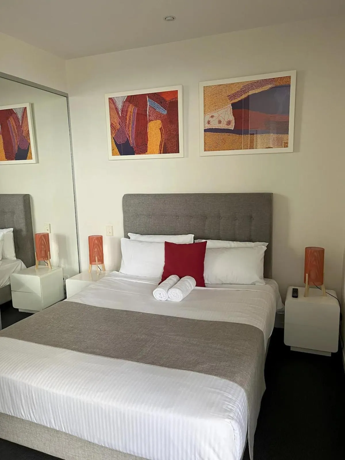 Bed in Tasha's Apartments on Warwick