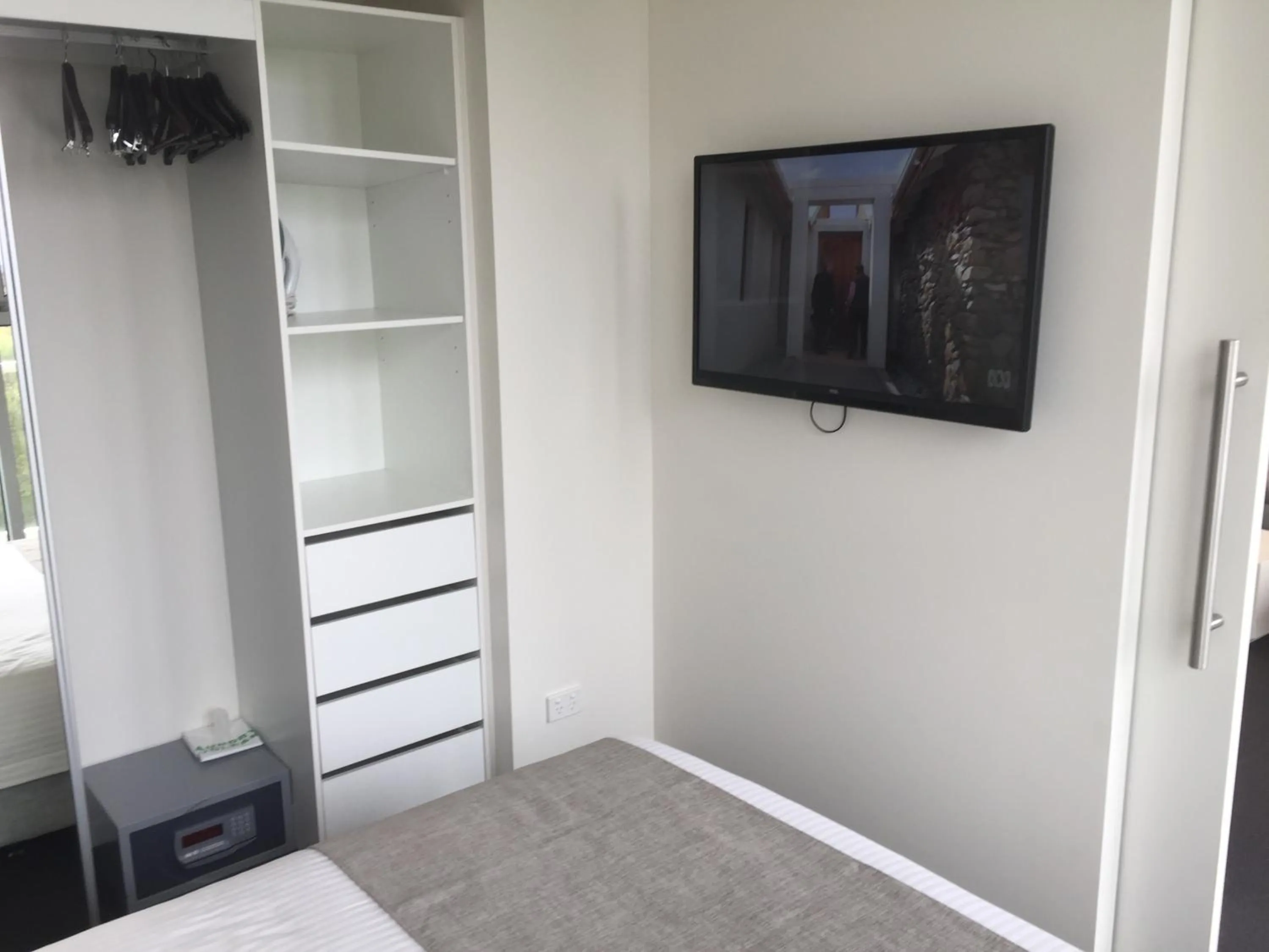 Tasha's Apartments on Warwick