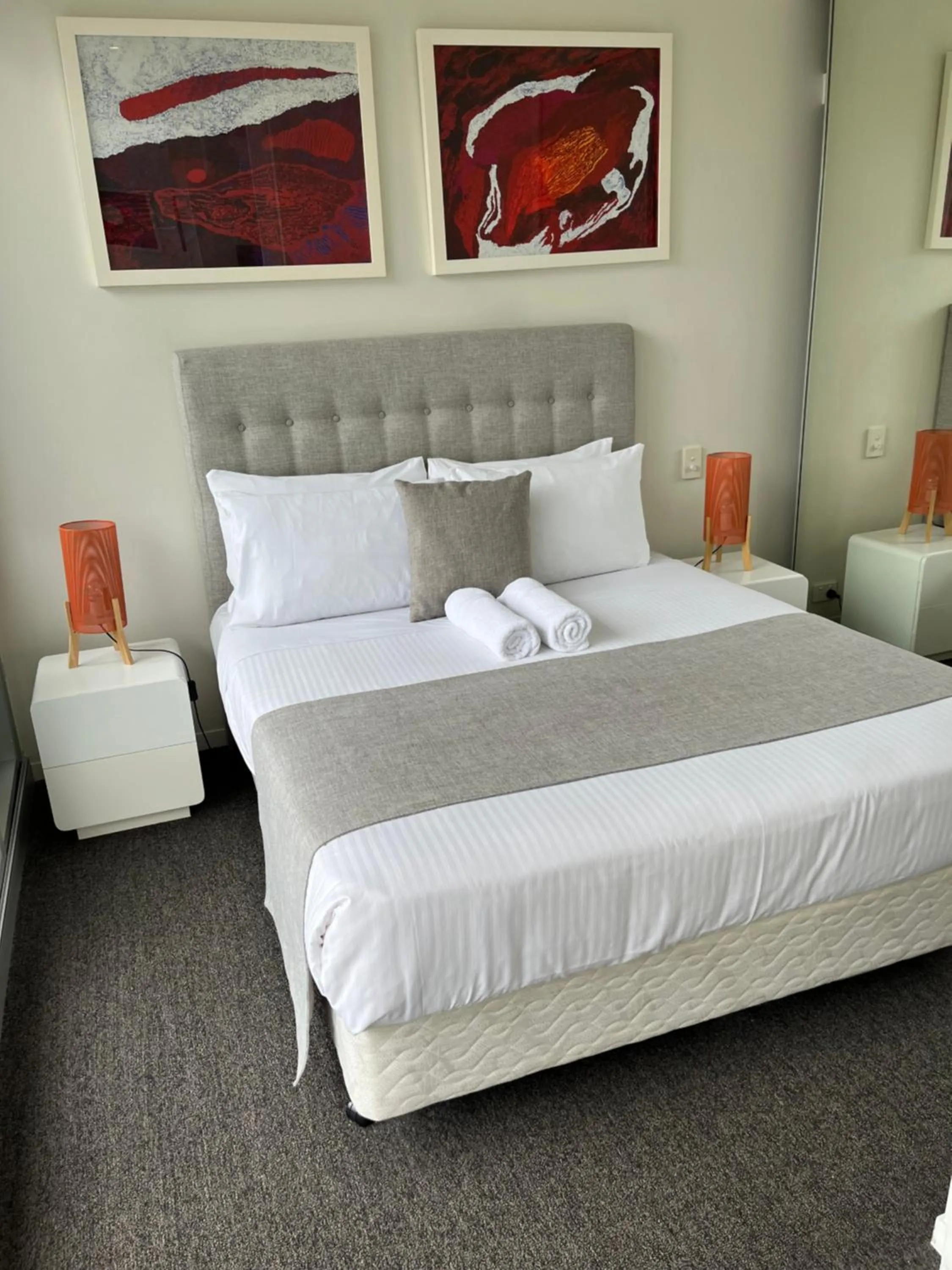 Bed in Tasha's Apartments on Warwick