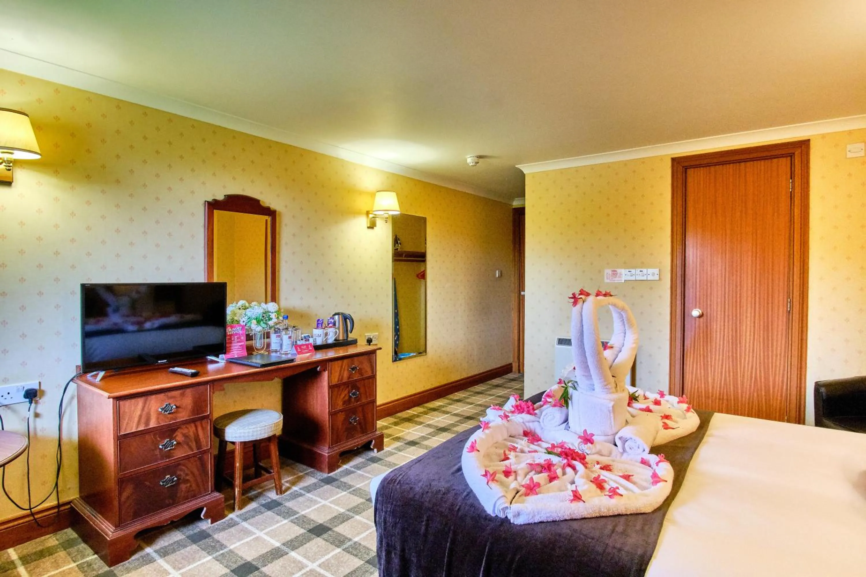 Bed in Muthu Ben Doran Hotel