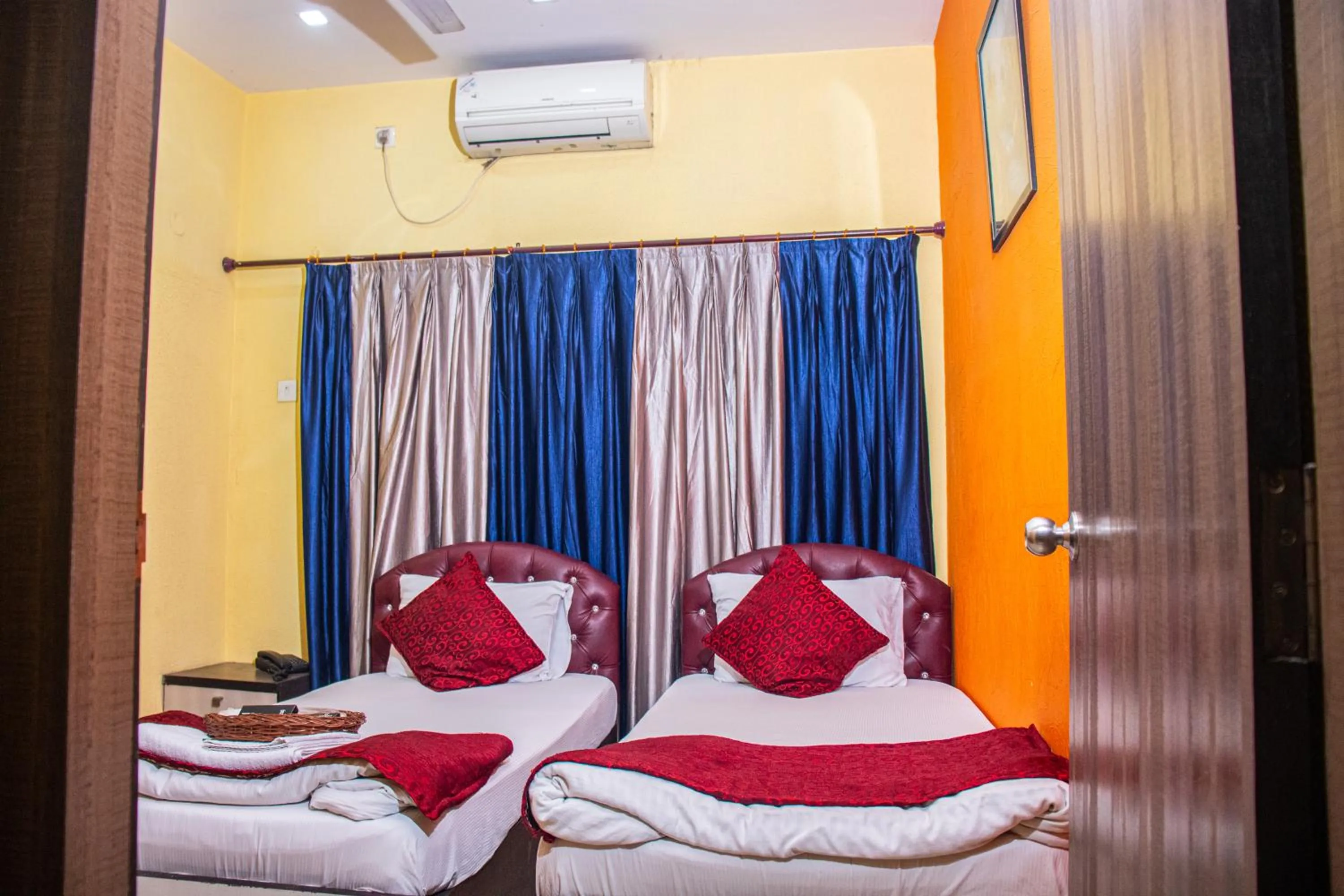 View (from property/room), Bed in Babul Hotel