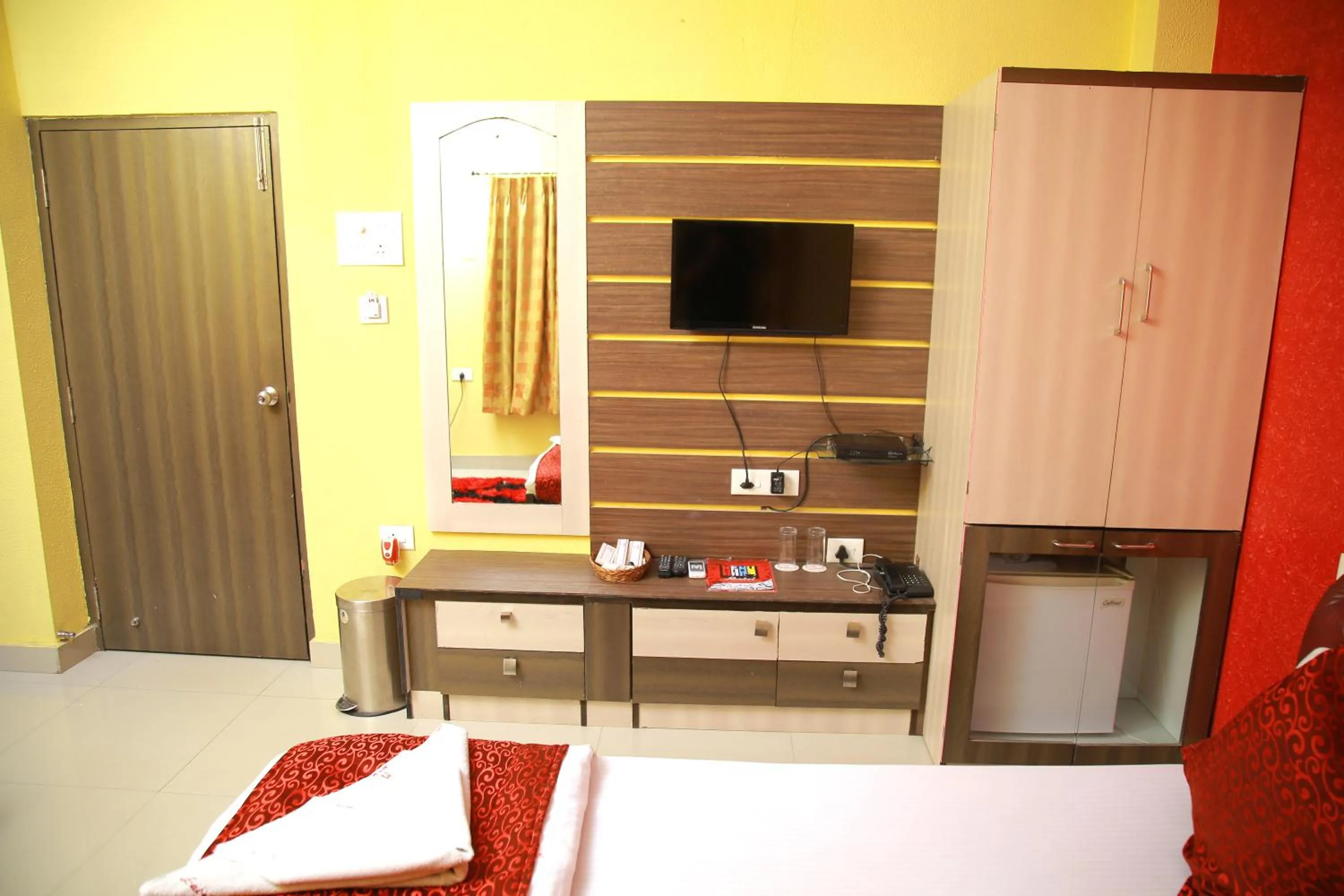 TV and multimedia, Bed in Babul Hotel