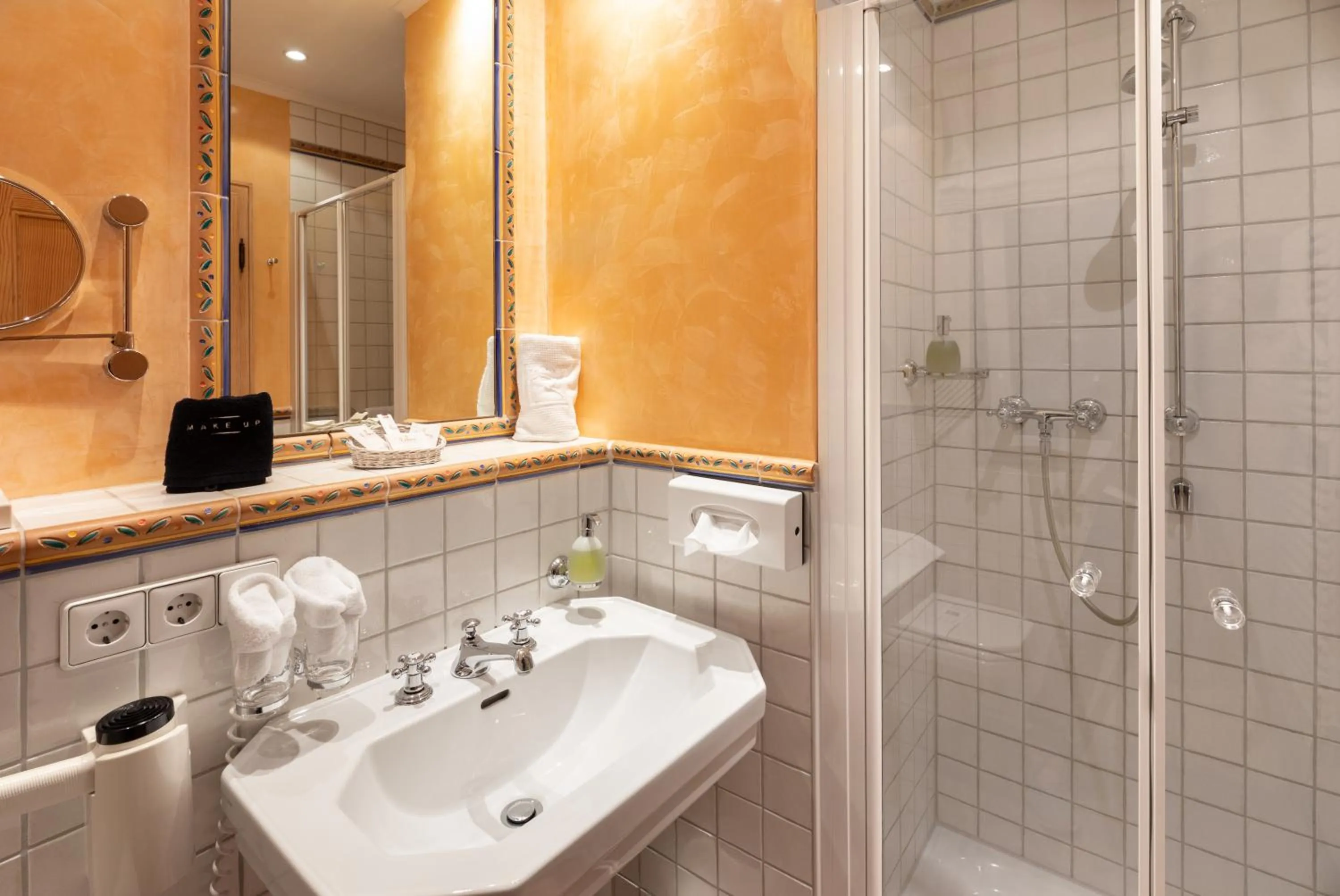 Shower in Romantik Hotel Residenz am See