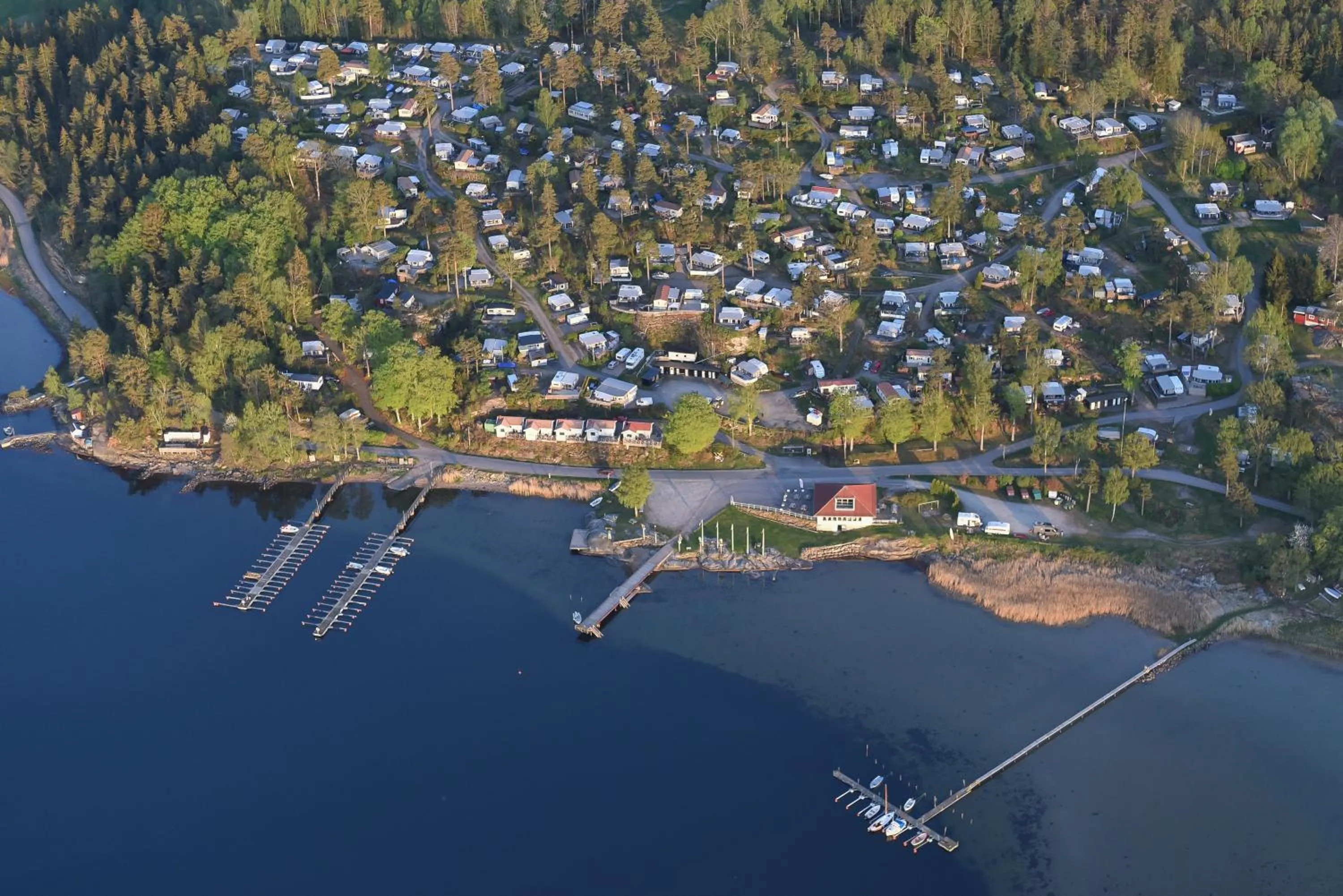 Bird's eye view in Anfasteröd Gårdsvik - Badstugorna