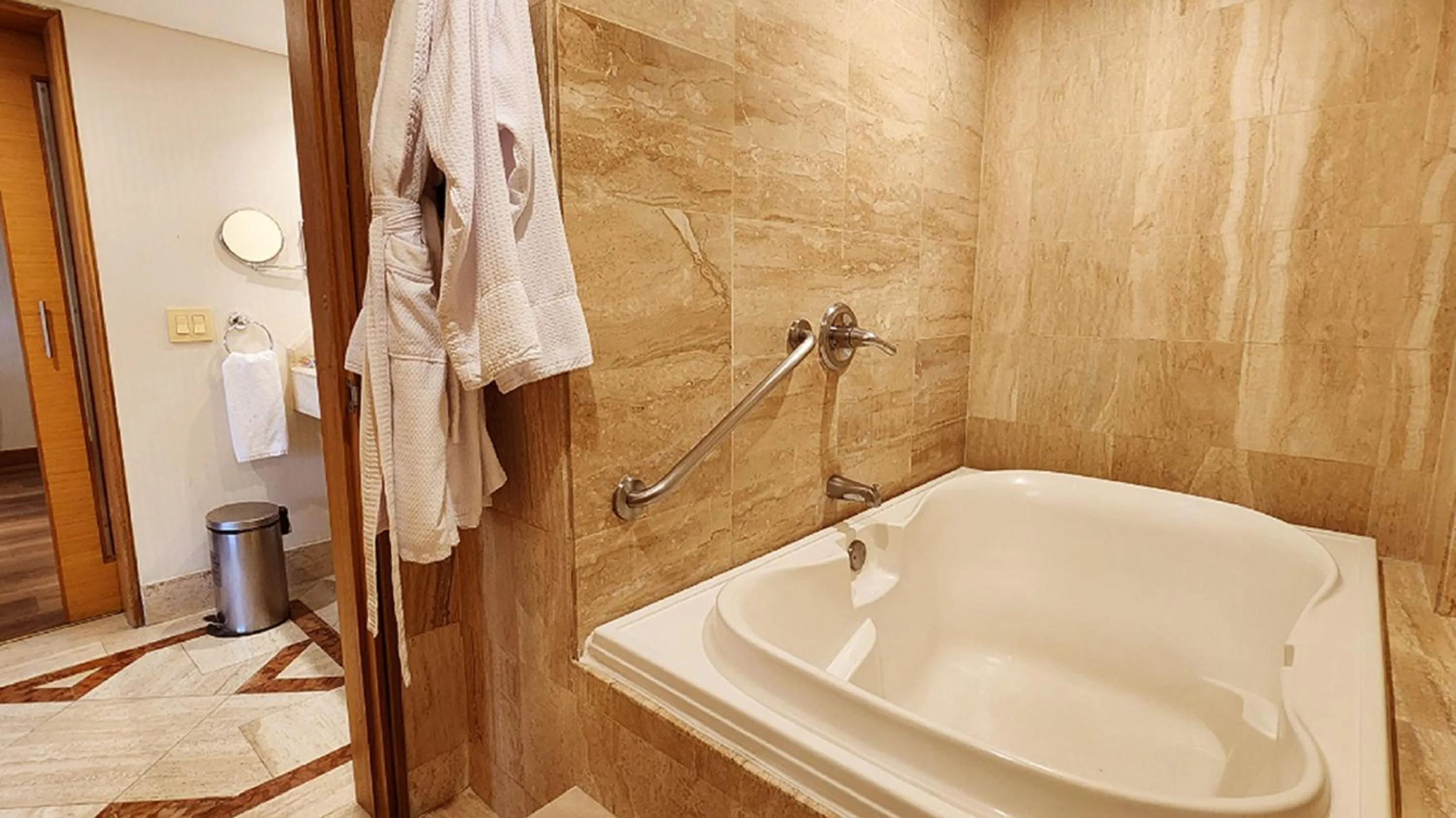 Bathroom in Bogota Plaza Hotel