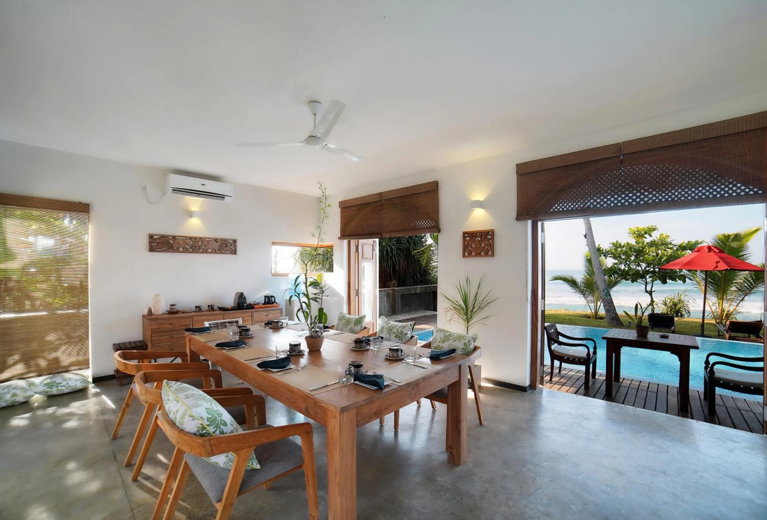 Restaurant/places to eat in Villa Océane