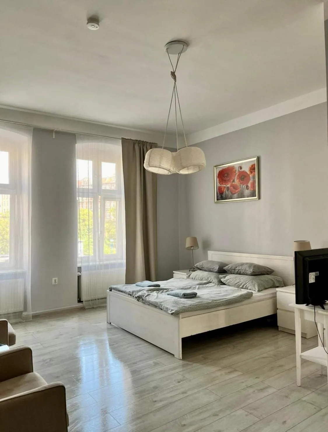 Photo of the whole room, Bed in Colourful Rooms Wrocław