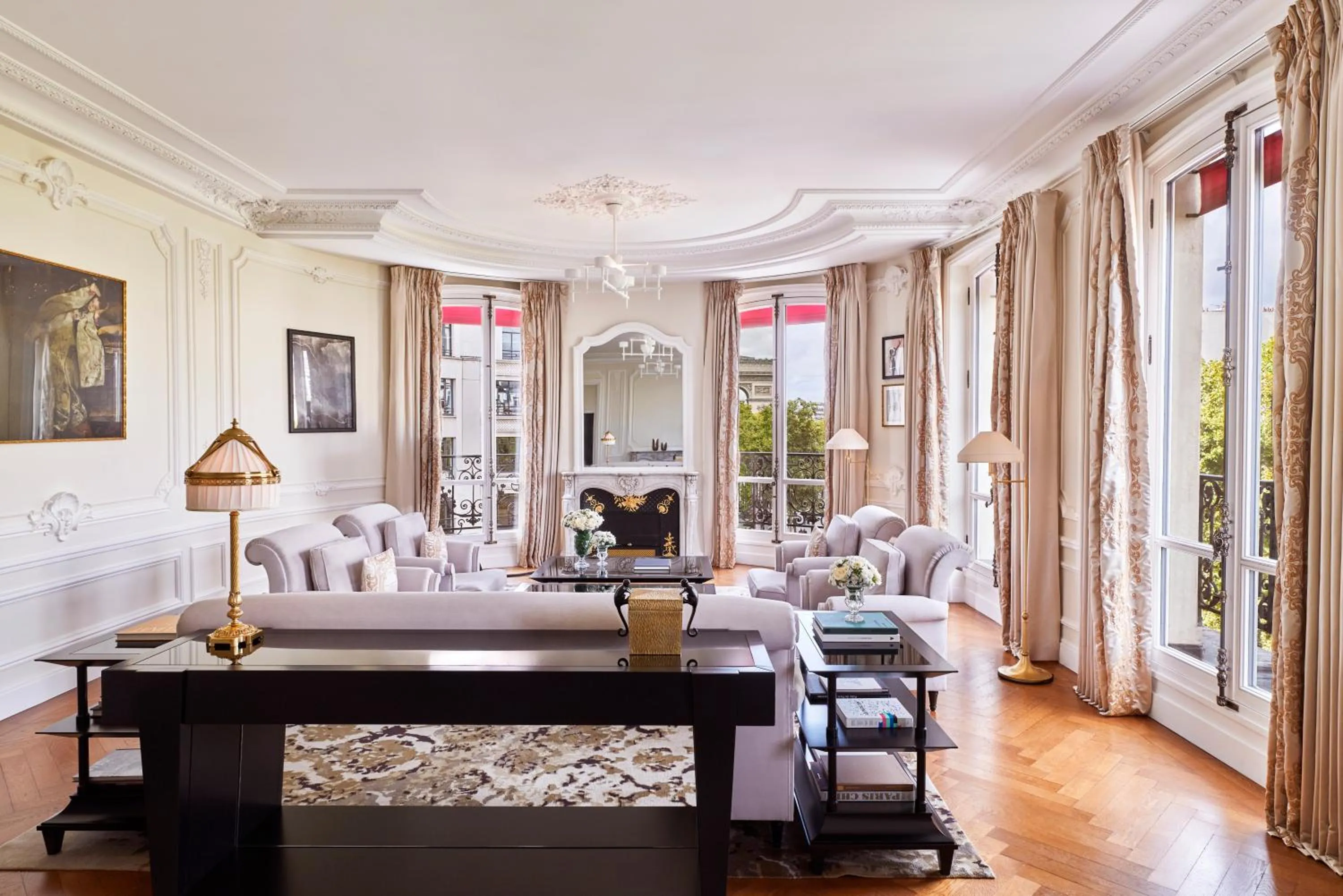 Seating area in Hôtel Fouquet's Paris