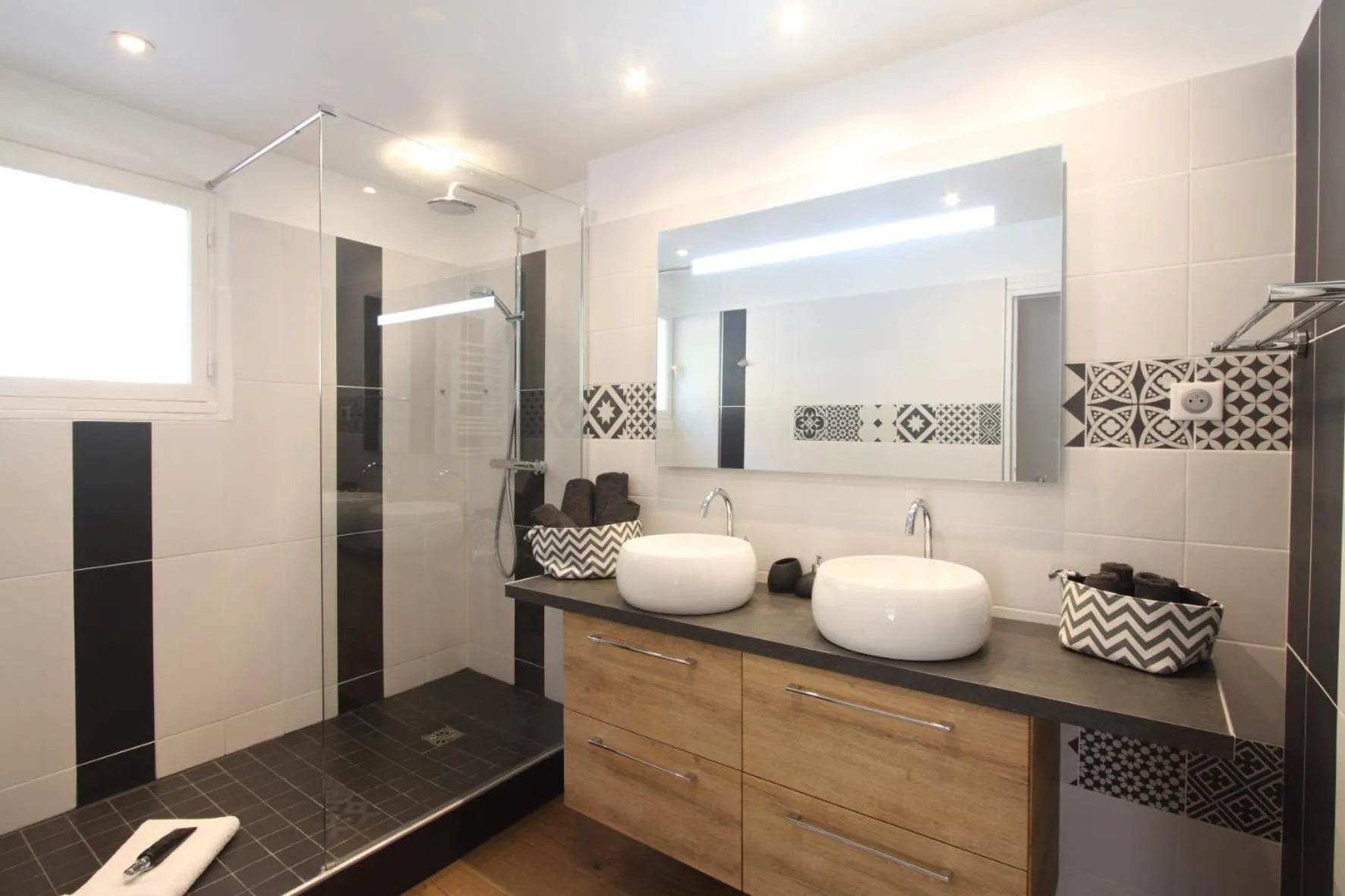 Decorative detail in Villa Tricoli B&B avec Piscine