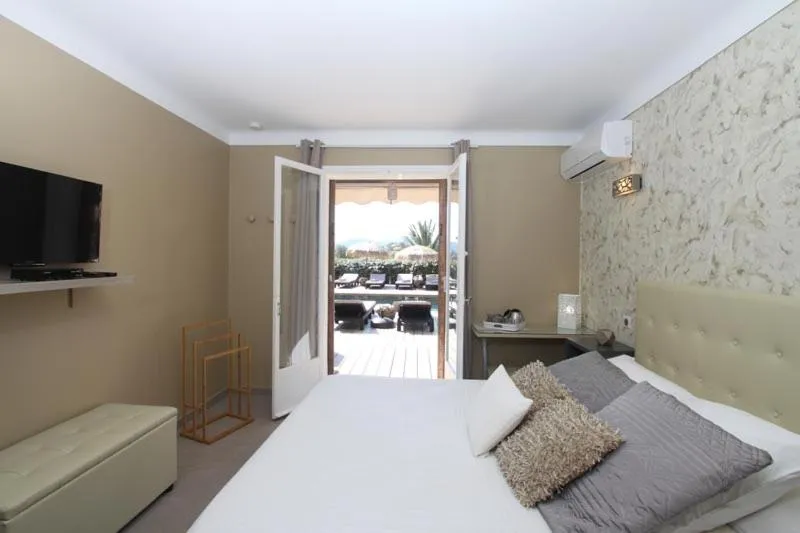 Bed in Villa Tricoli B&B avec Piscine