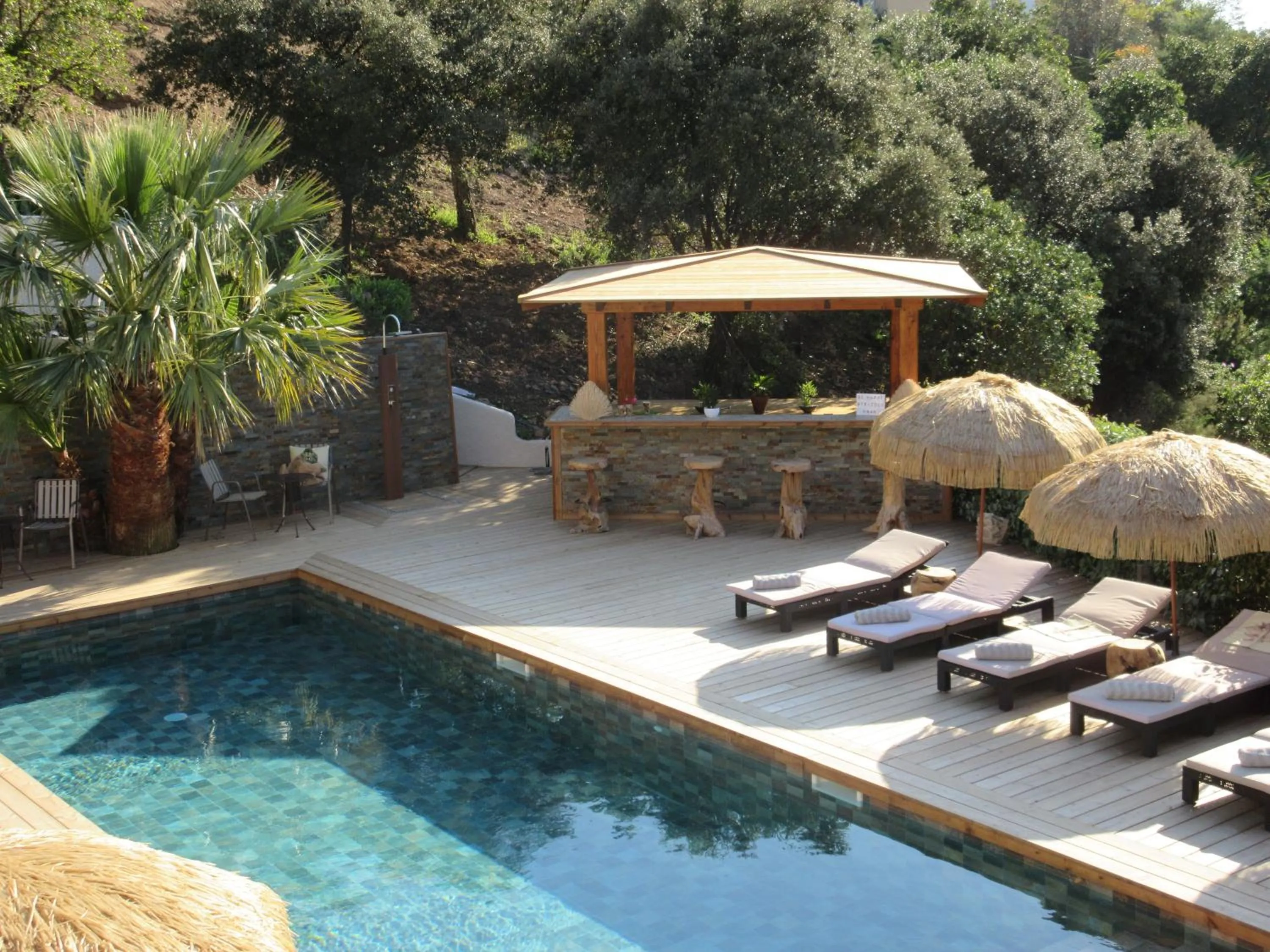 Patio in Villa Tricoli B&B avec Piscine