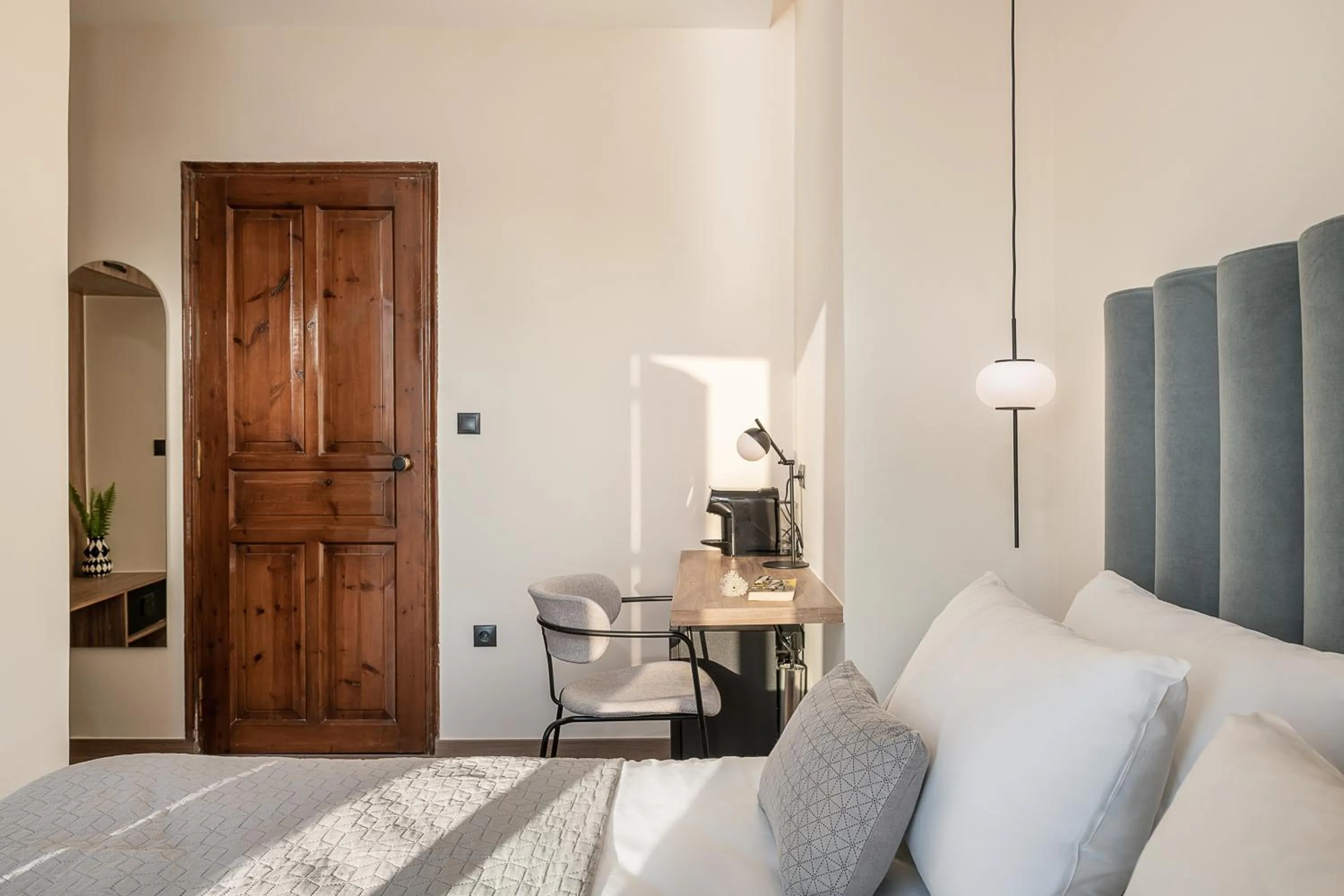 Bedroom, Bed in Amphitrite Hotel