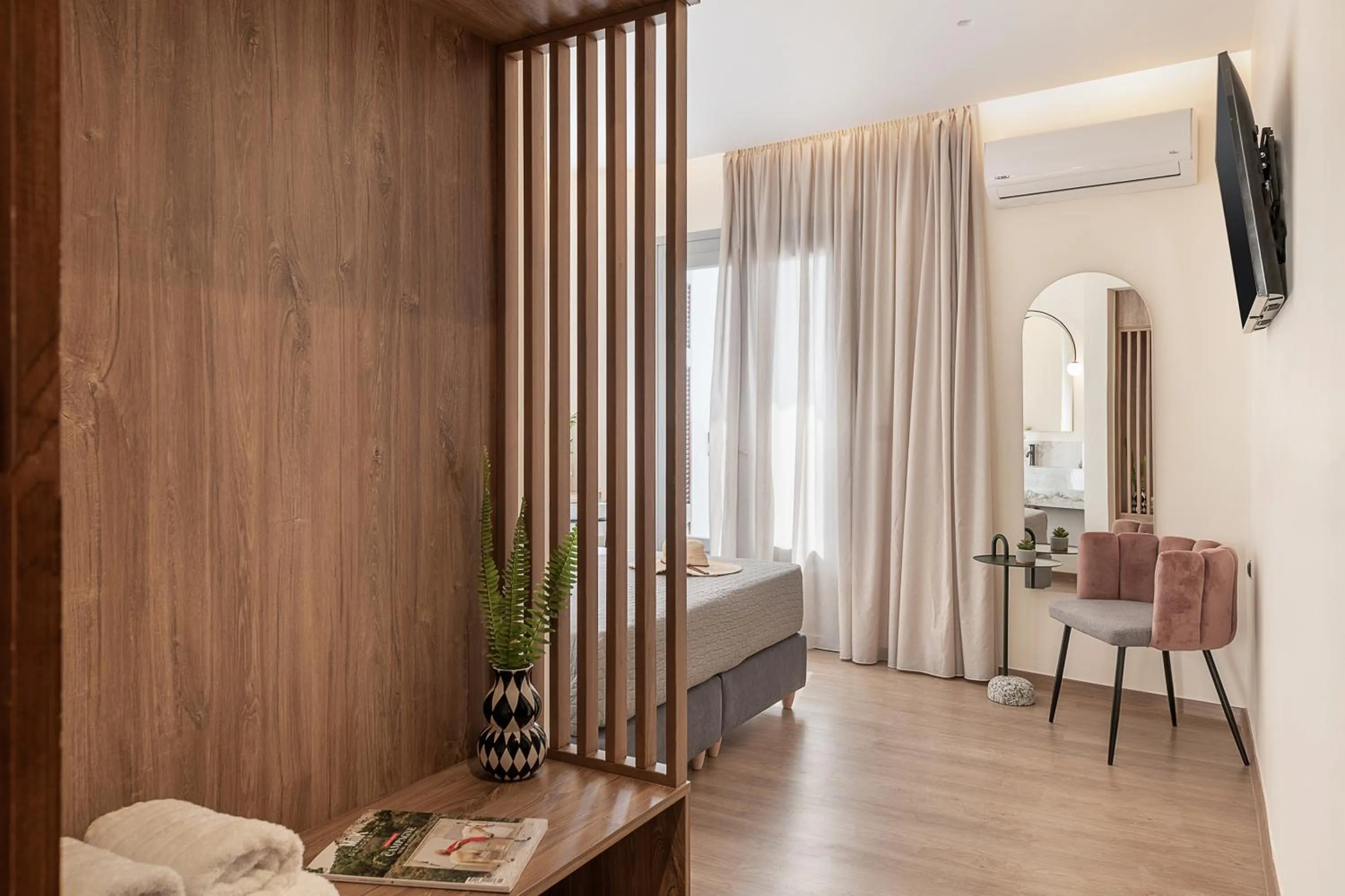 Decorative detail in Amphitrite Hotel