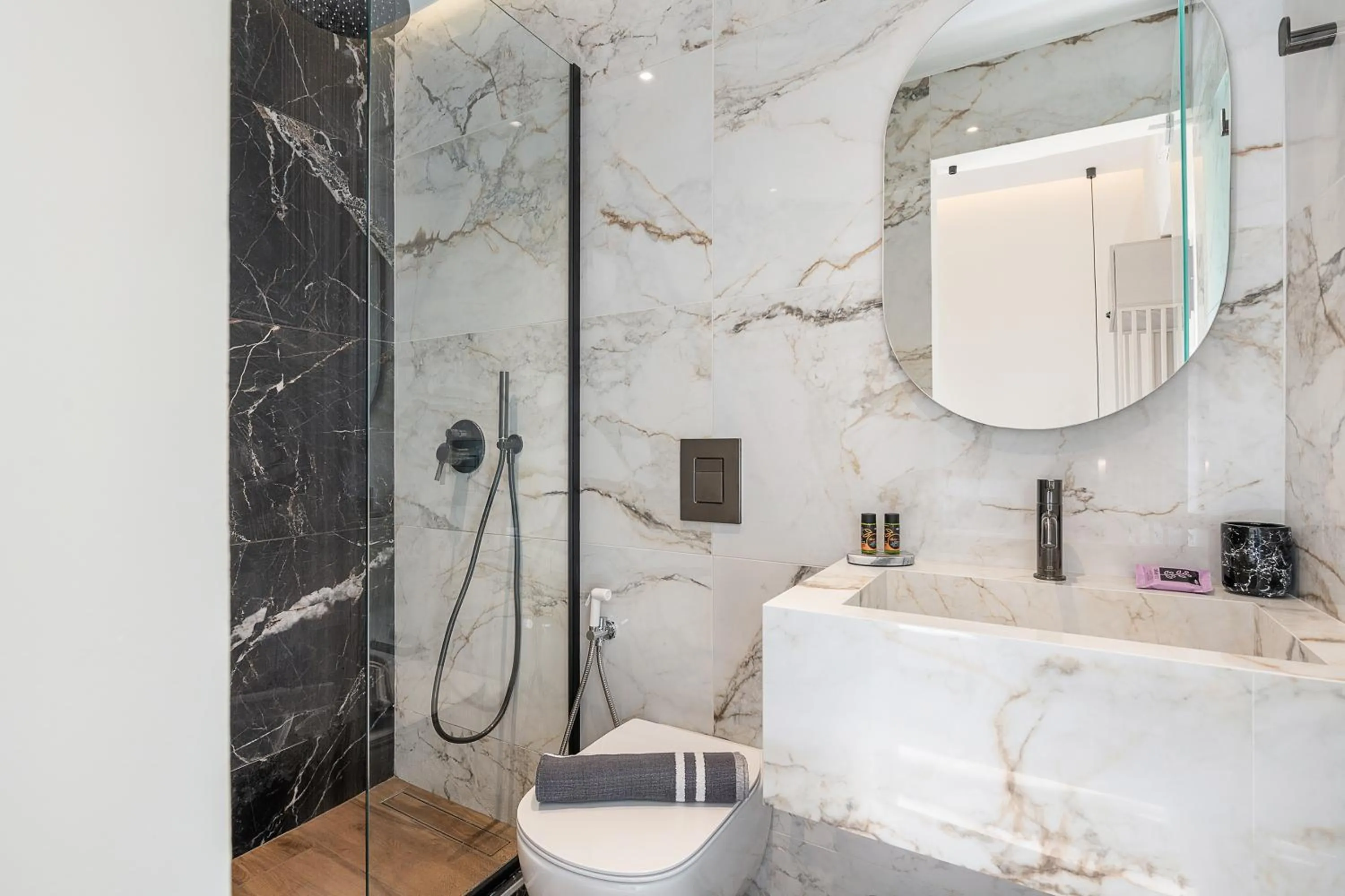 Bathroom in Amphitrite Hotel