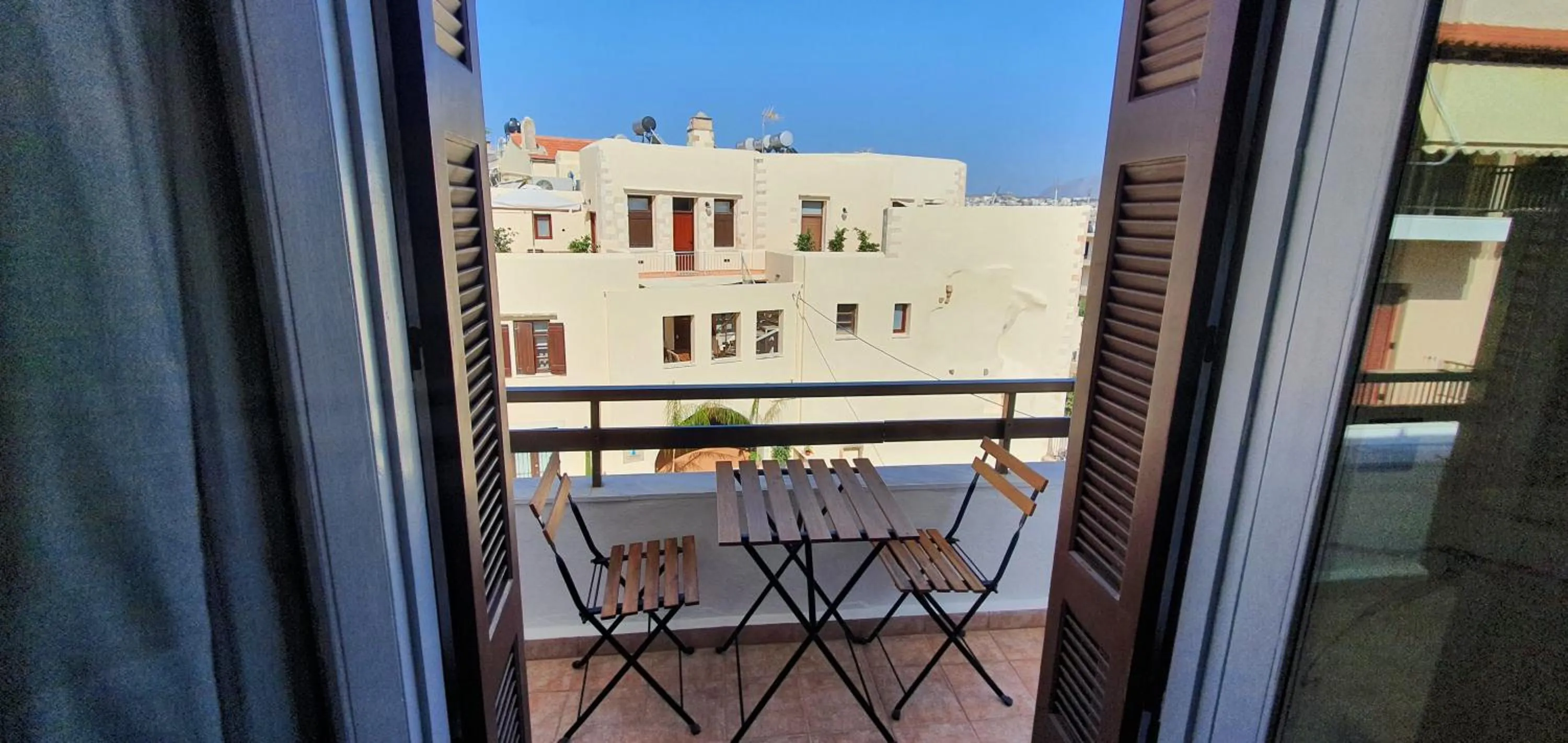 Neighbourhood in Amphitrite Hotel