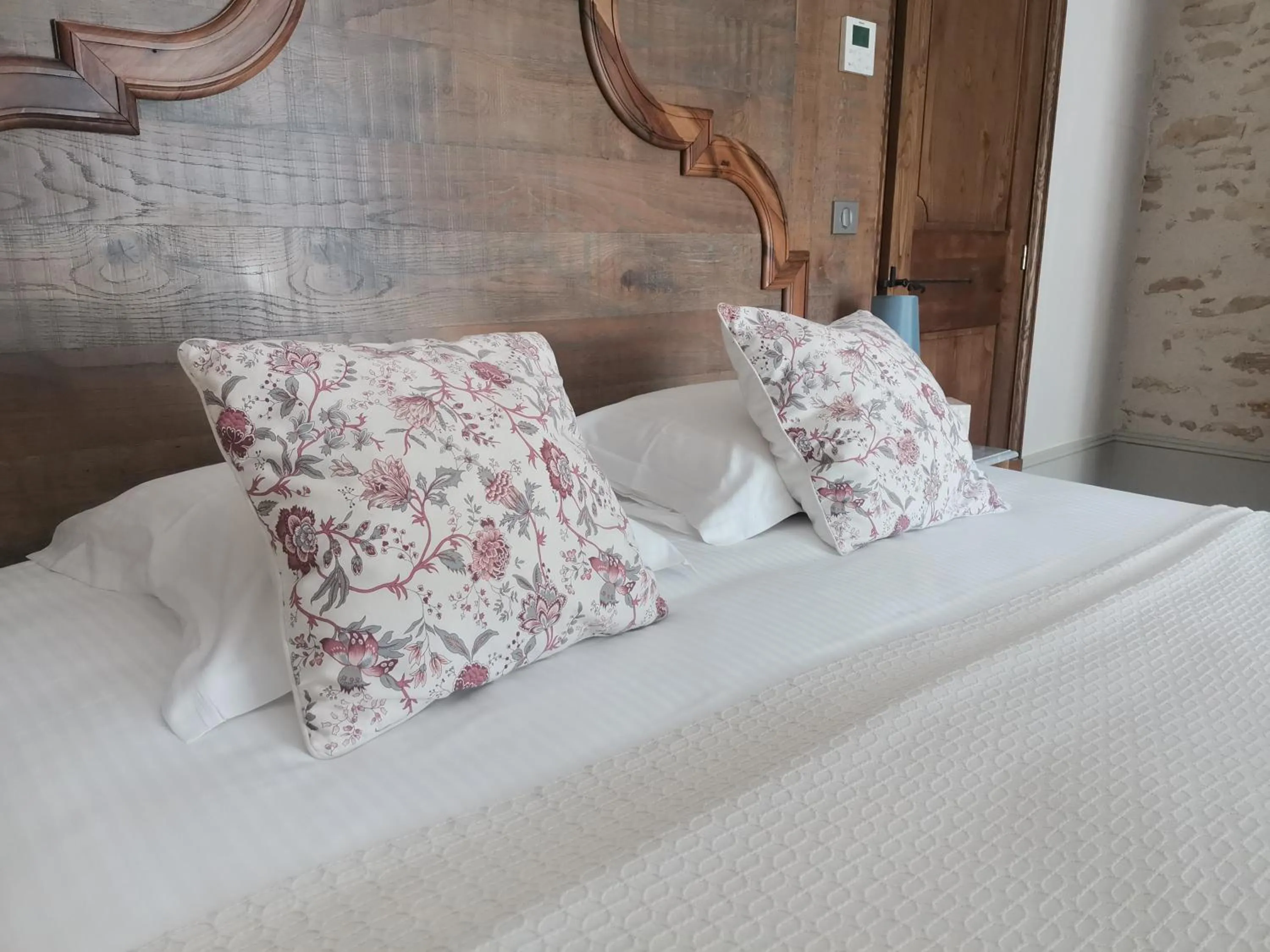 Bed in Château de Saulon