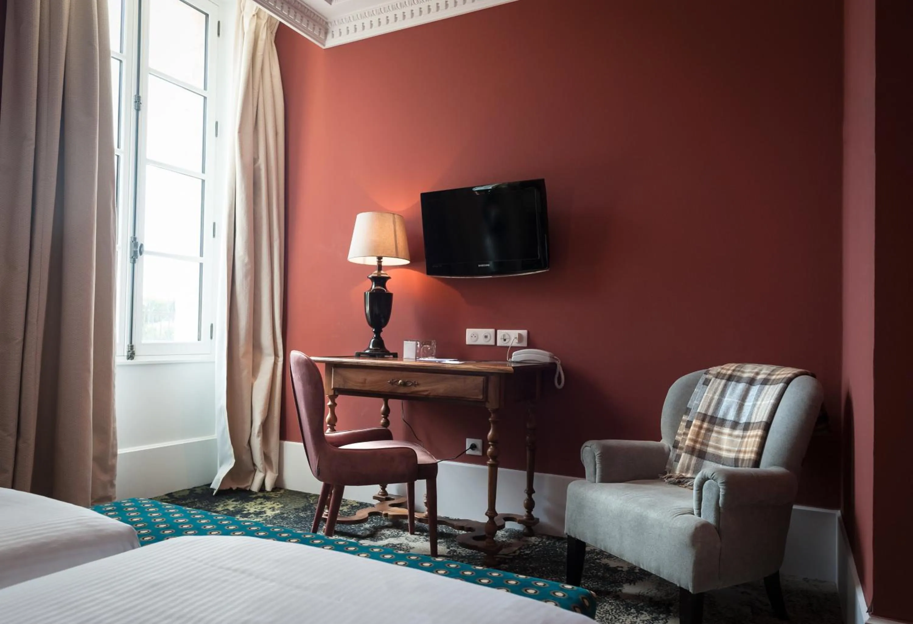 TV and multimedia, Bed in Château de Saulon