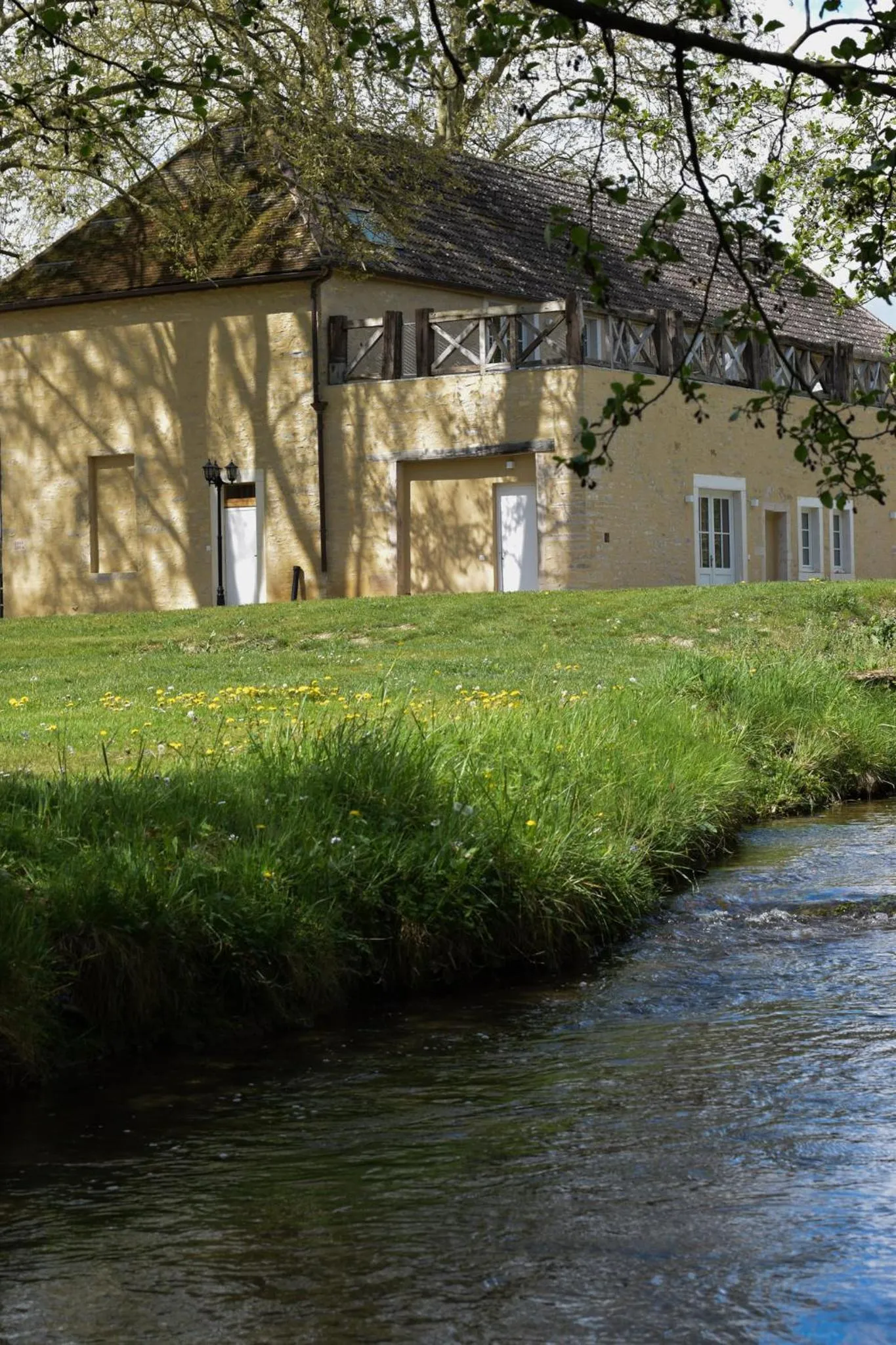 Spring in Château de Saulon