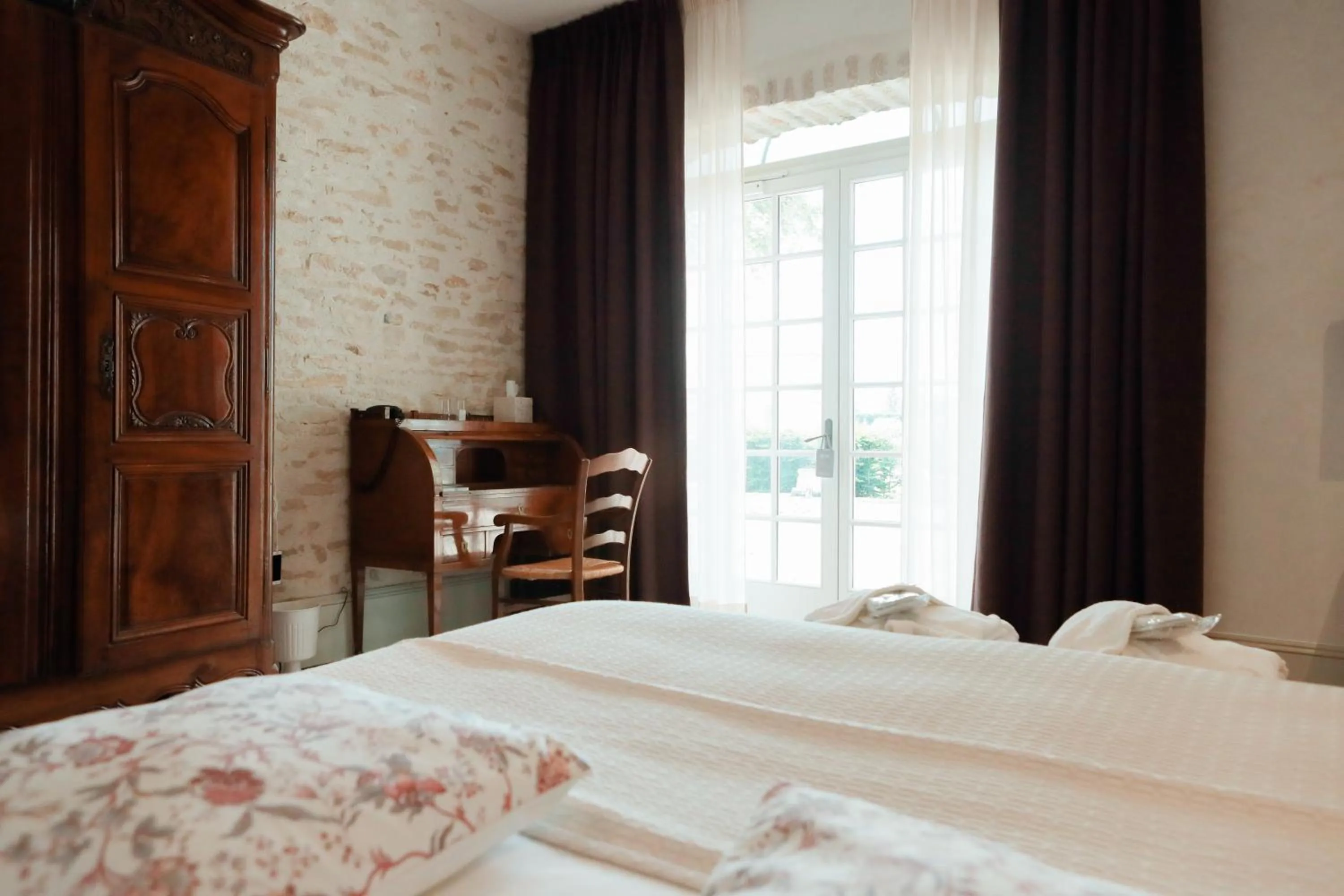 Bed in Château de Saulon