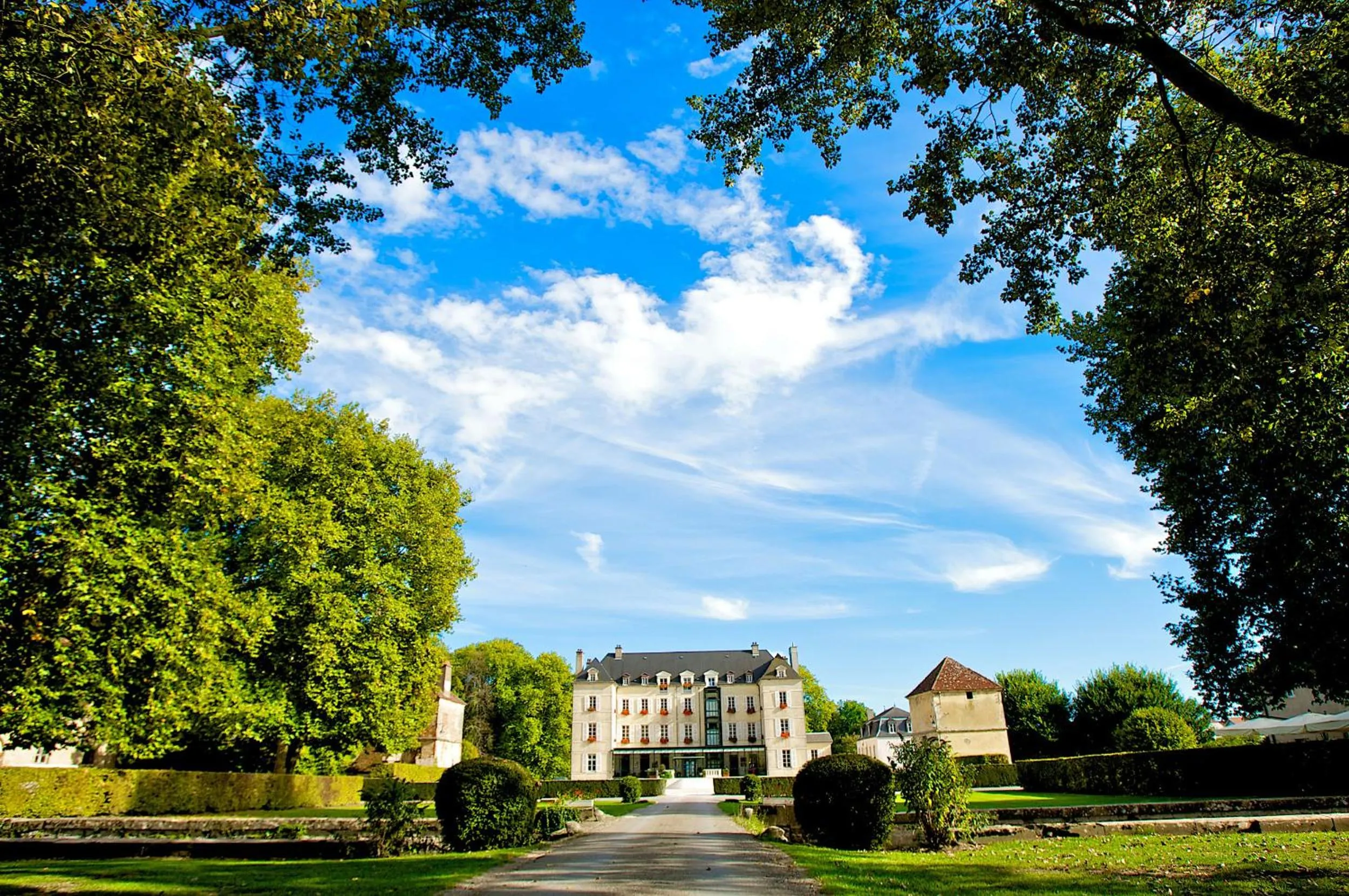 Facade/entrance in Château de Saulon