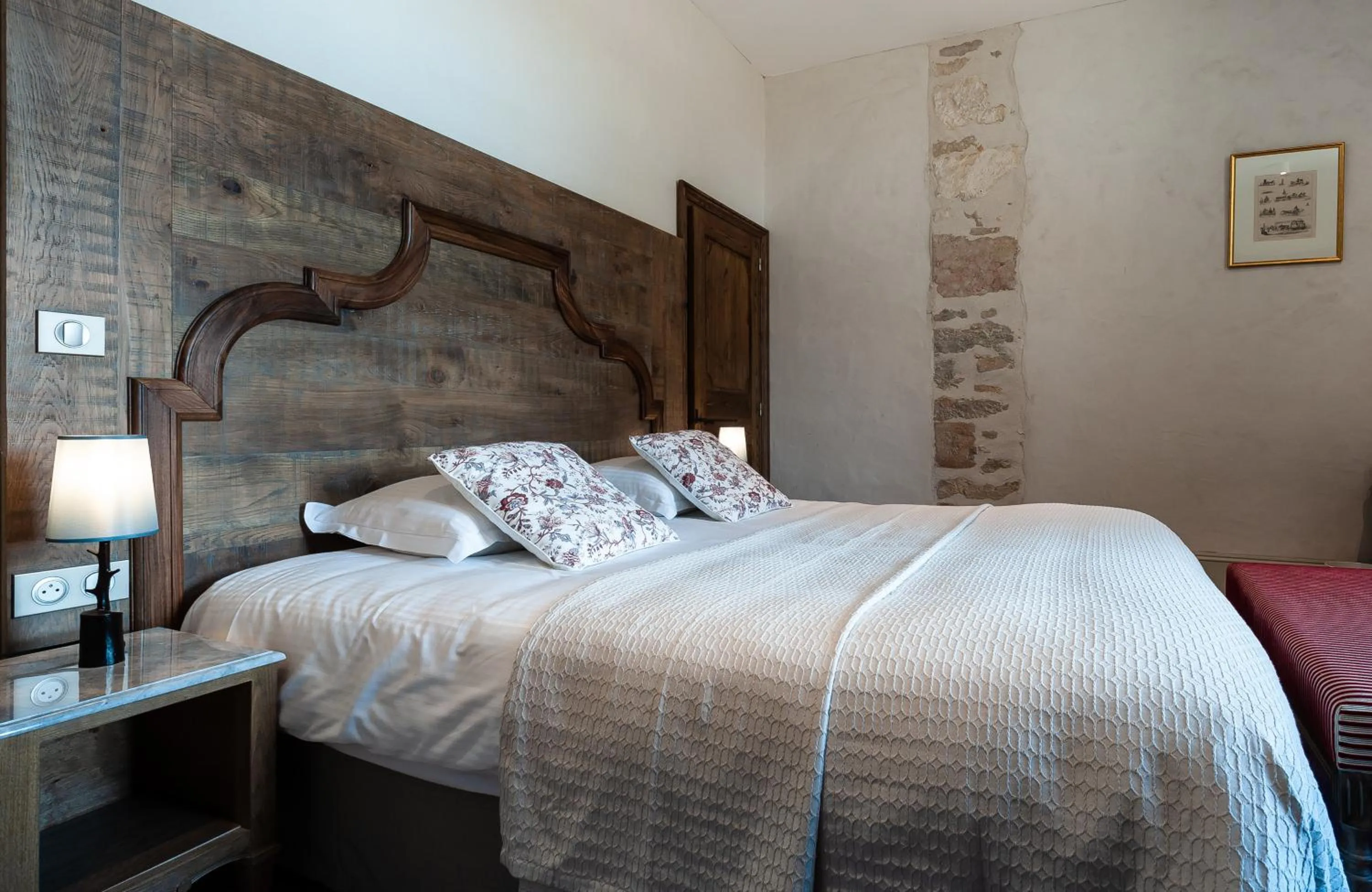 Bed in Château de Saulon