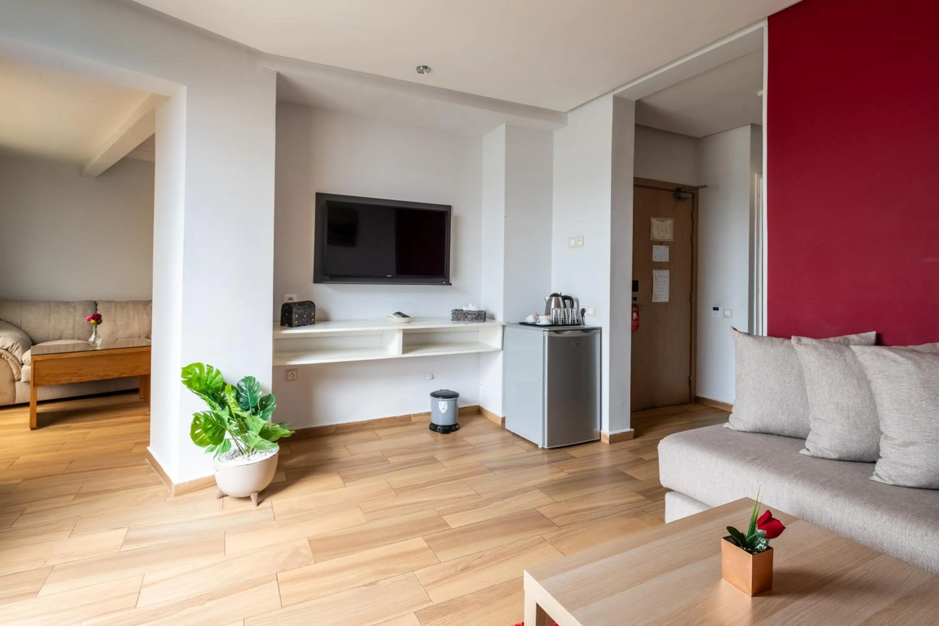 Communal lounge/ TV room in Hotel Le Musée