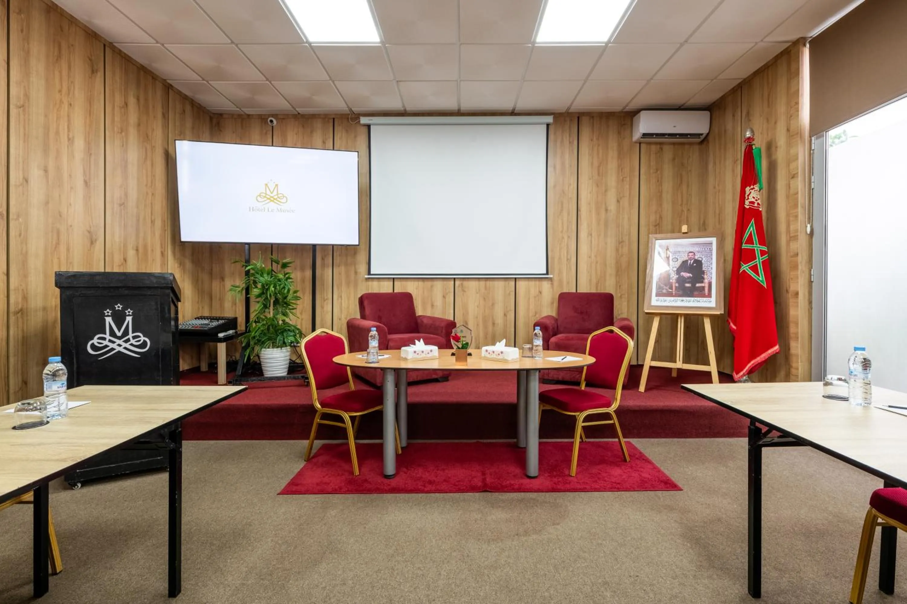 TV and multimedia in Hotel Le Musée