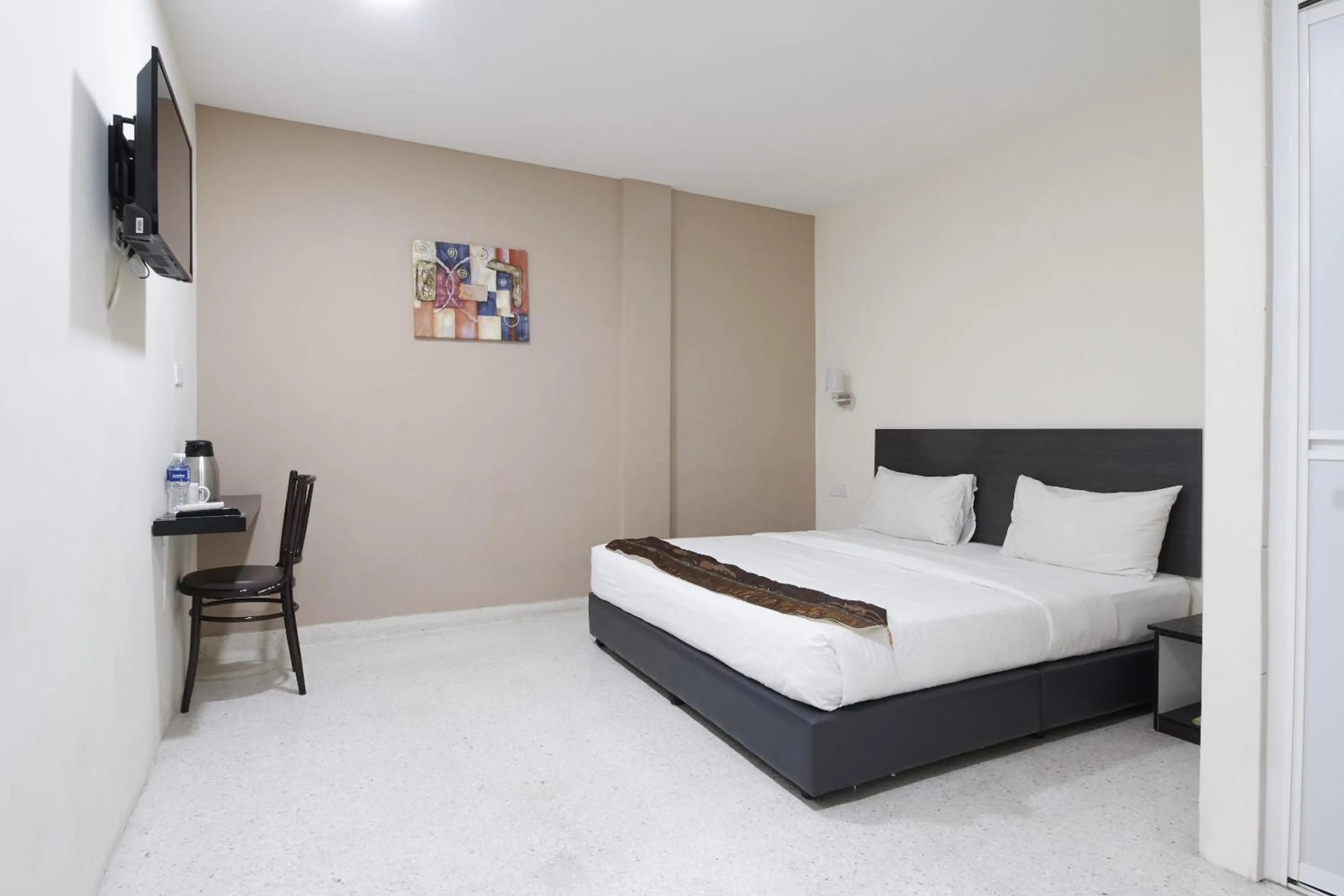 Bed in M S Hotel, Tengku Kelana KTM Klang