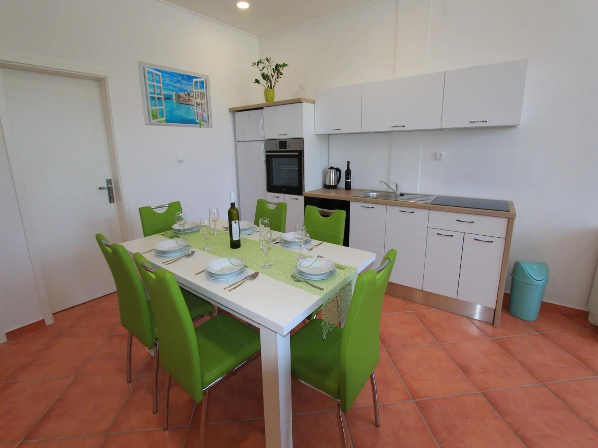 Dining area in Apartments Nero