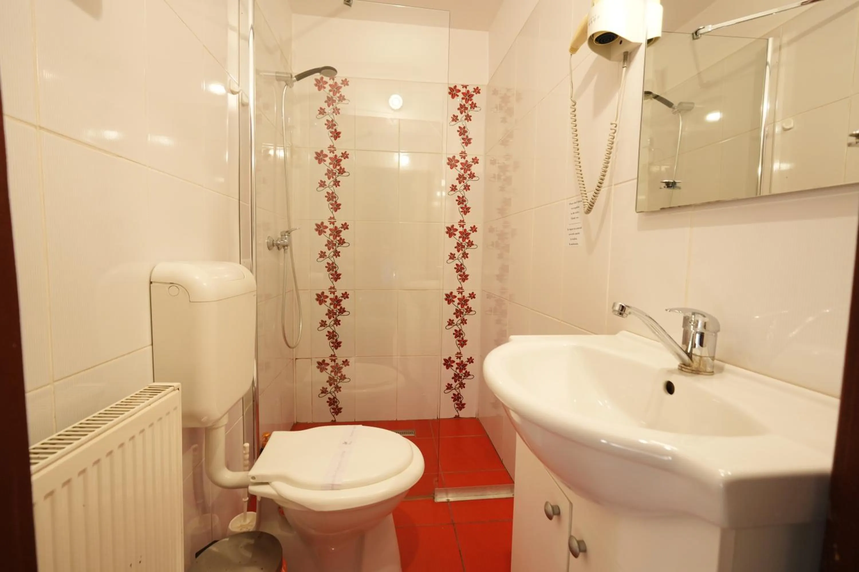 Shower in Gasthof Sara