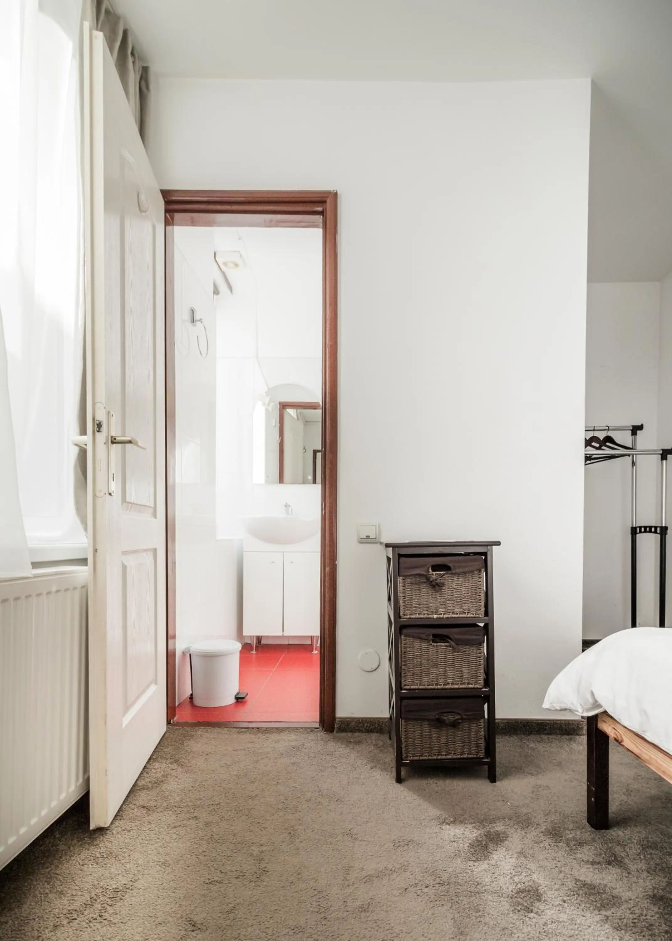 Bathroom, Bed in Gasthof Sara